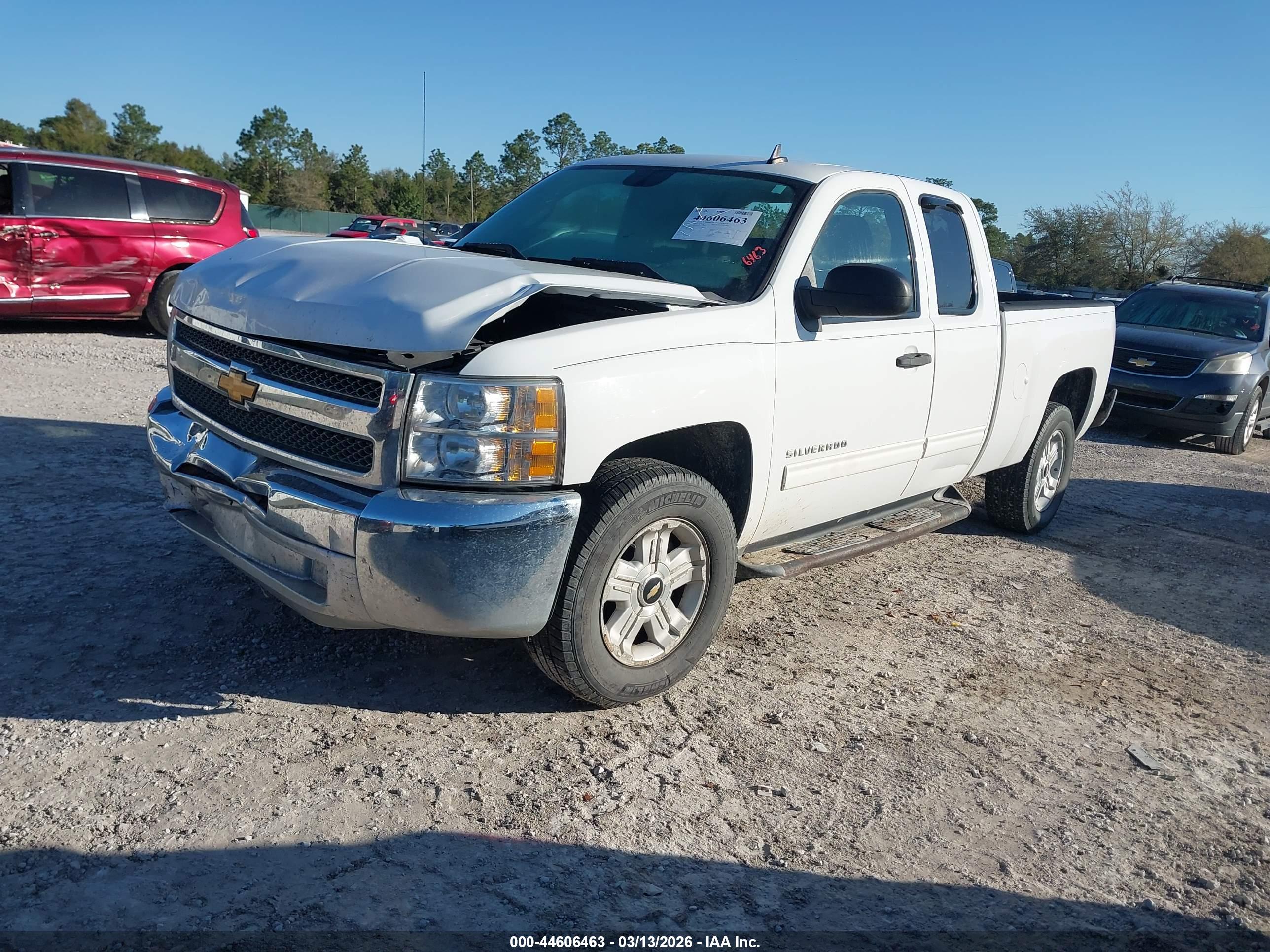 CHEVROLET SILVERADO image 2