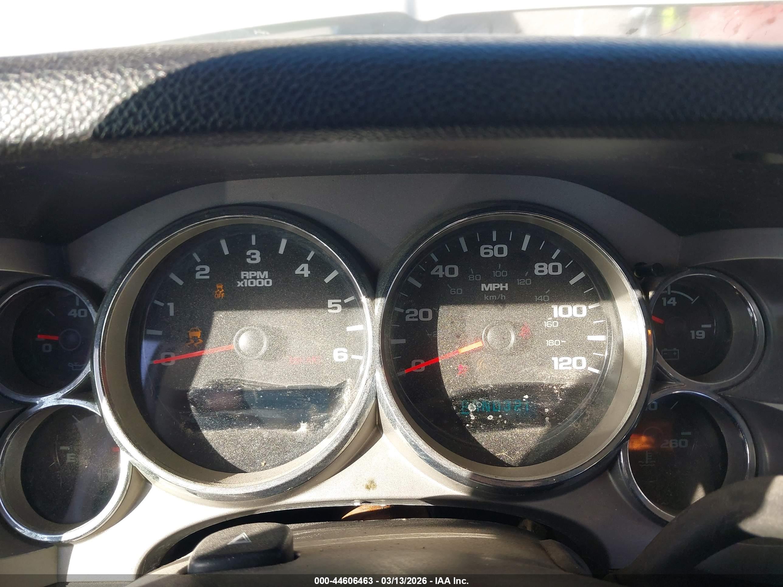 CHEVROLET SILVERADO image 7