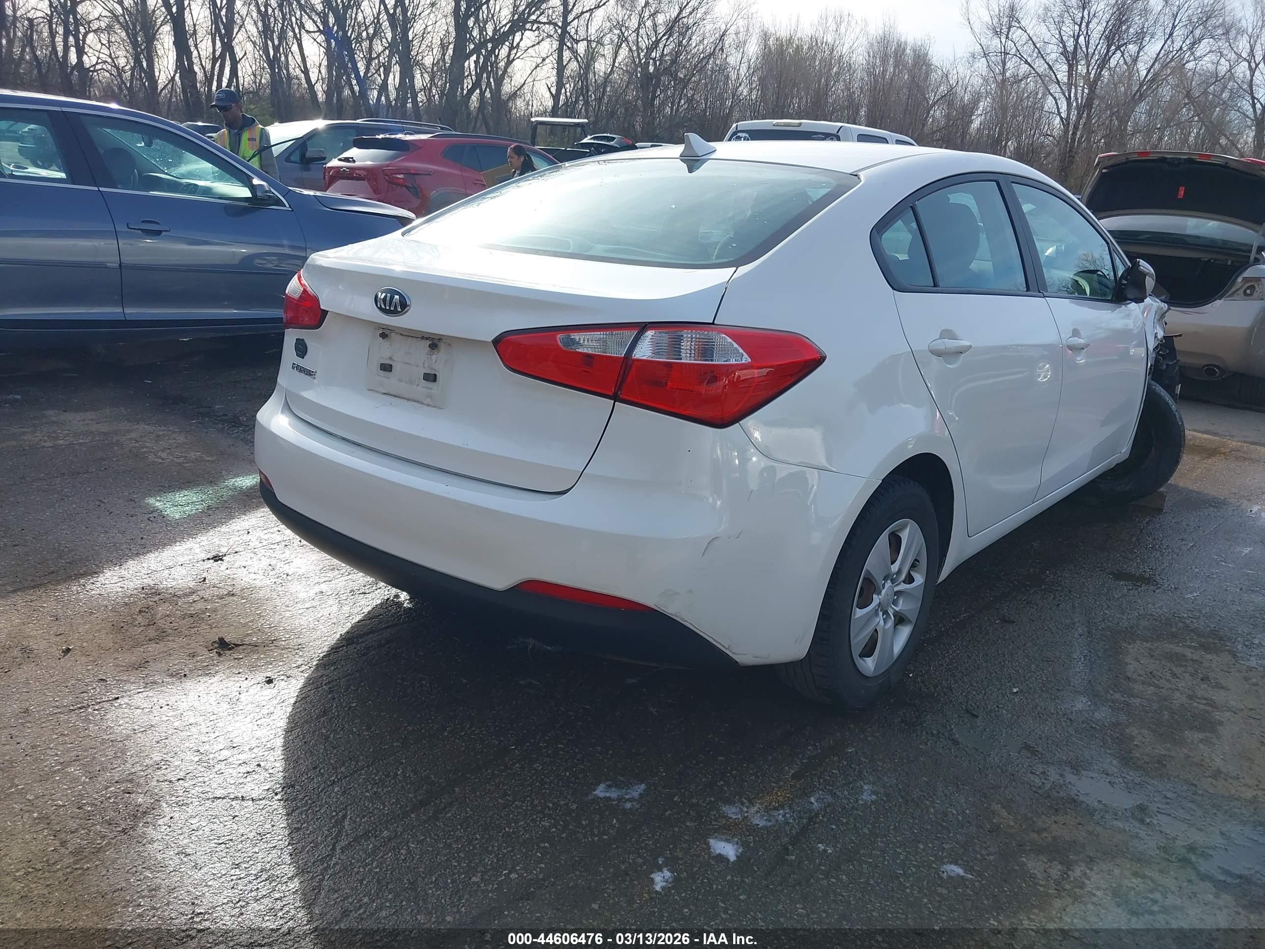 KIA FORTE image 4