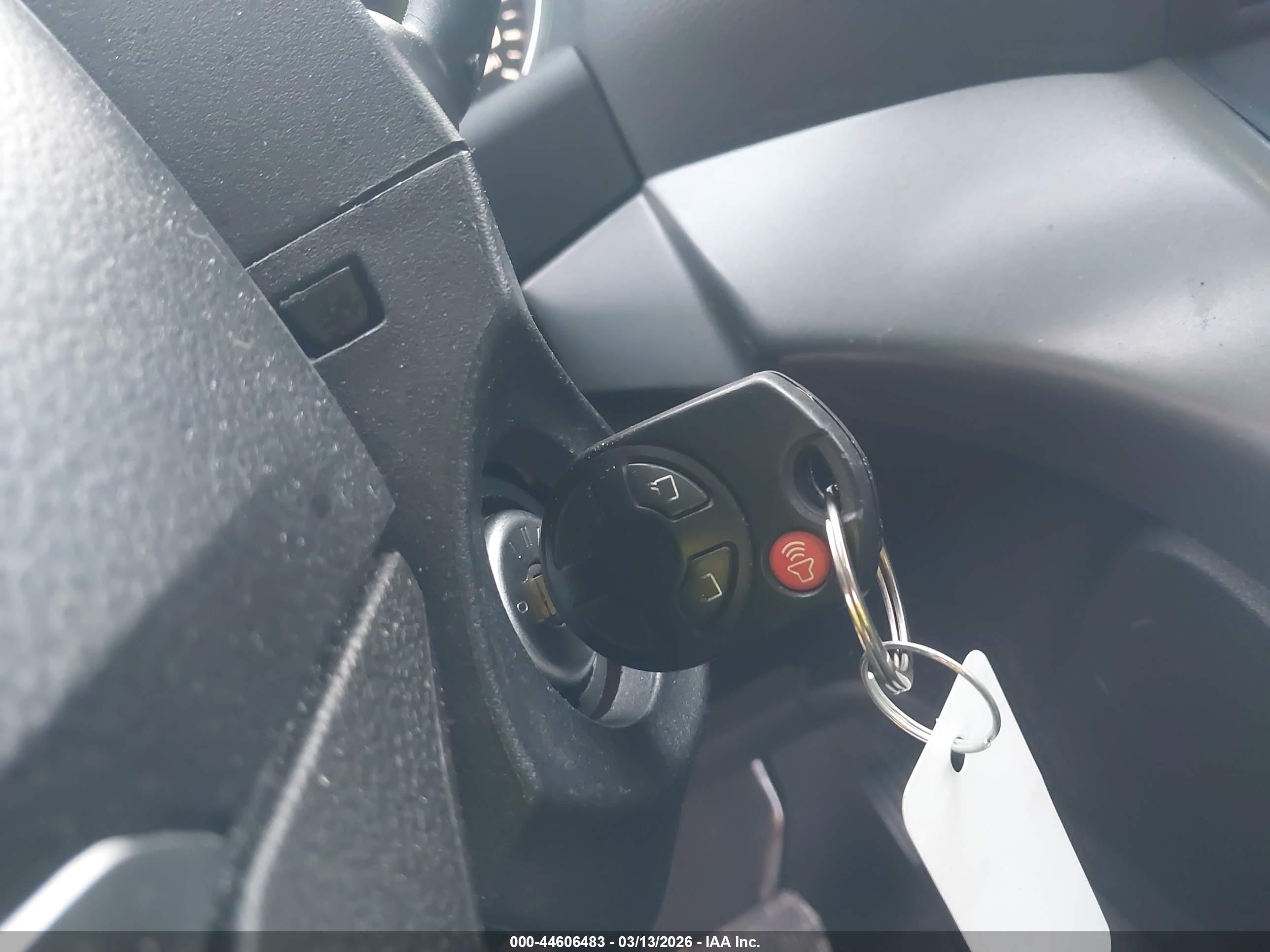 FORD ESCAPE image 11