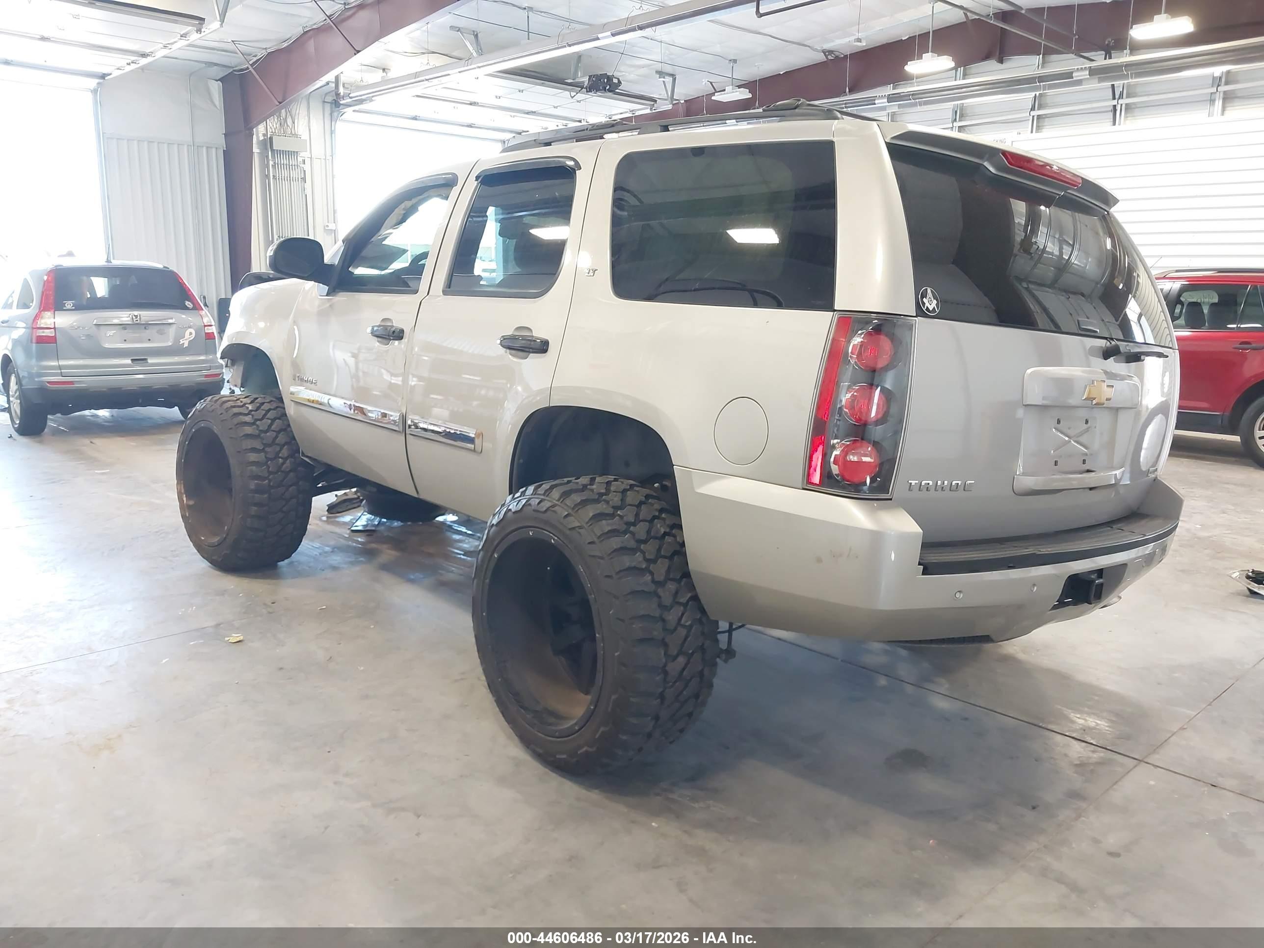 CHEVROLET TAHOE image 3