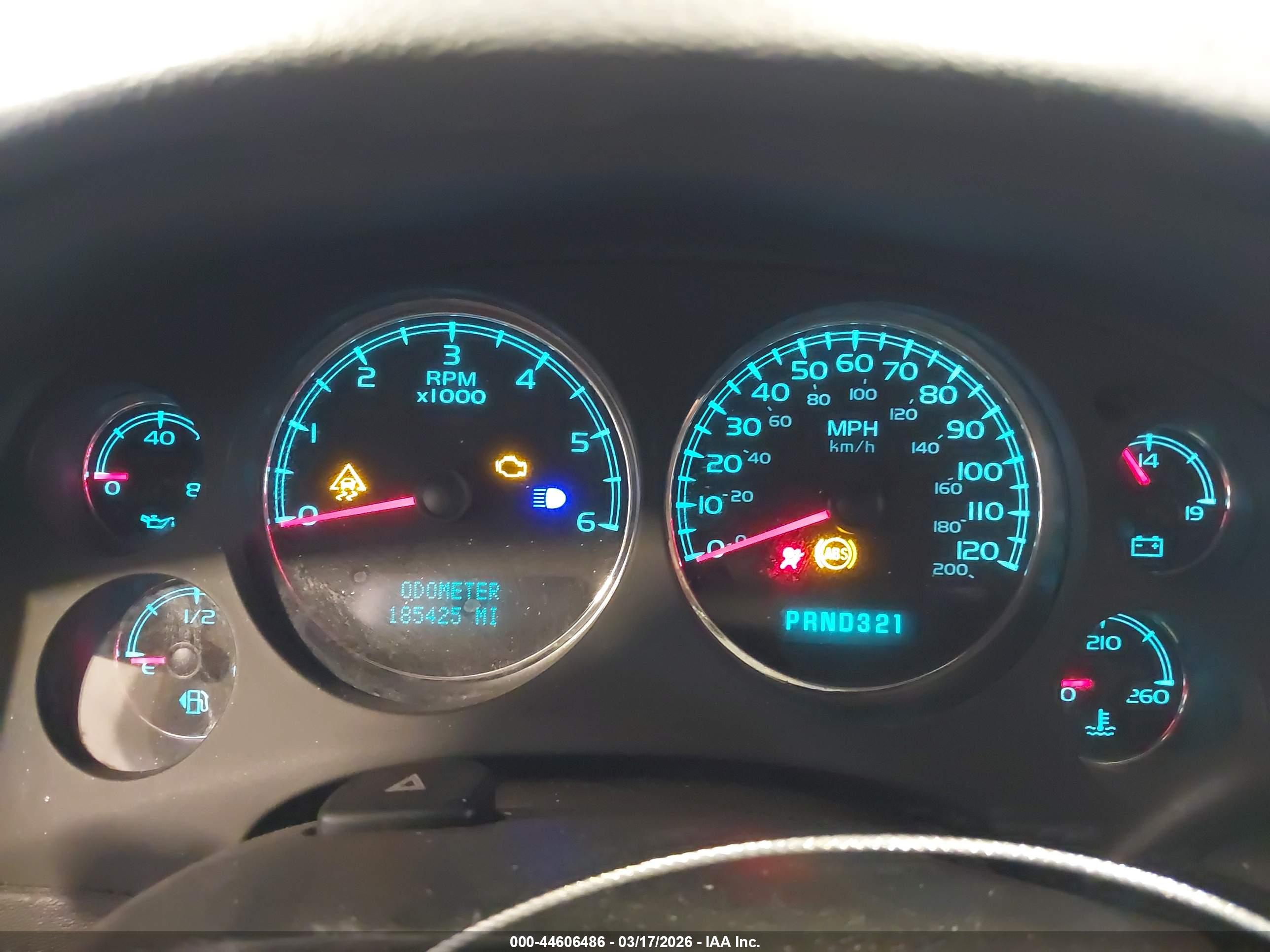 CHEVROLET TAHOE image 7