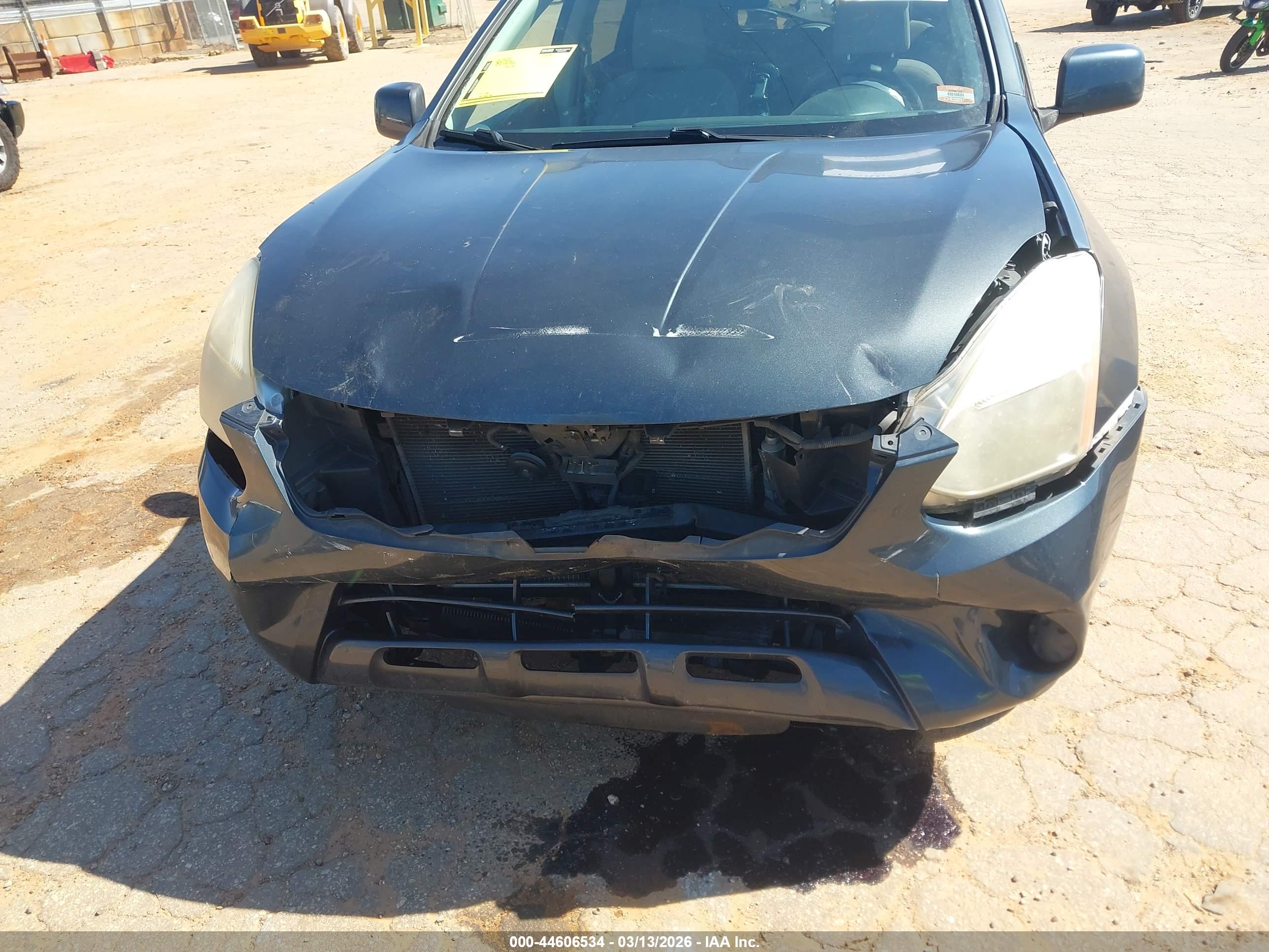 NISSAN ROGUE image 6