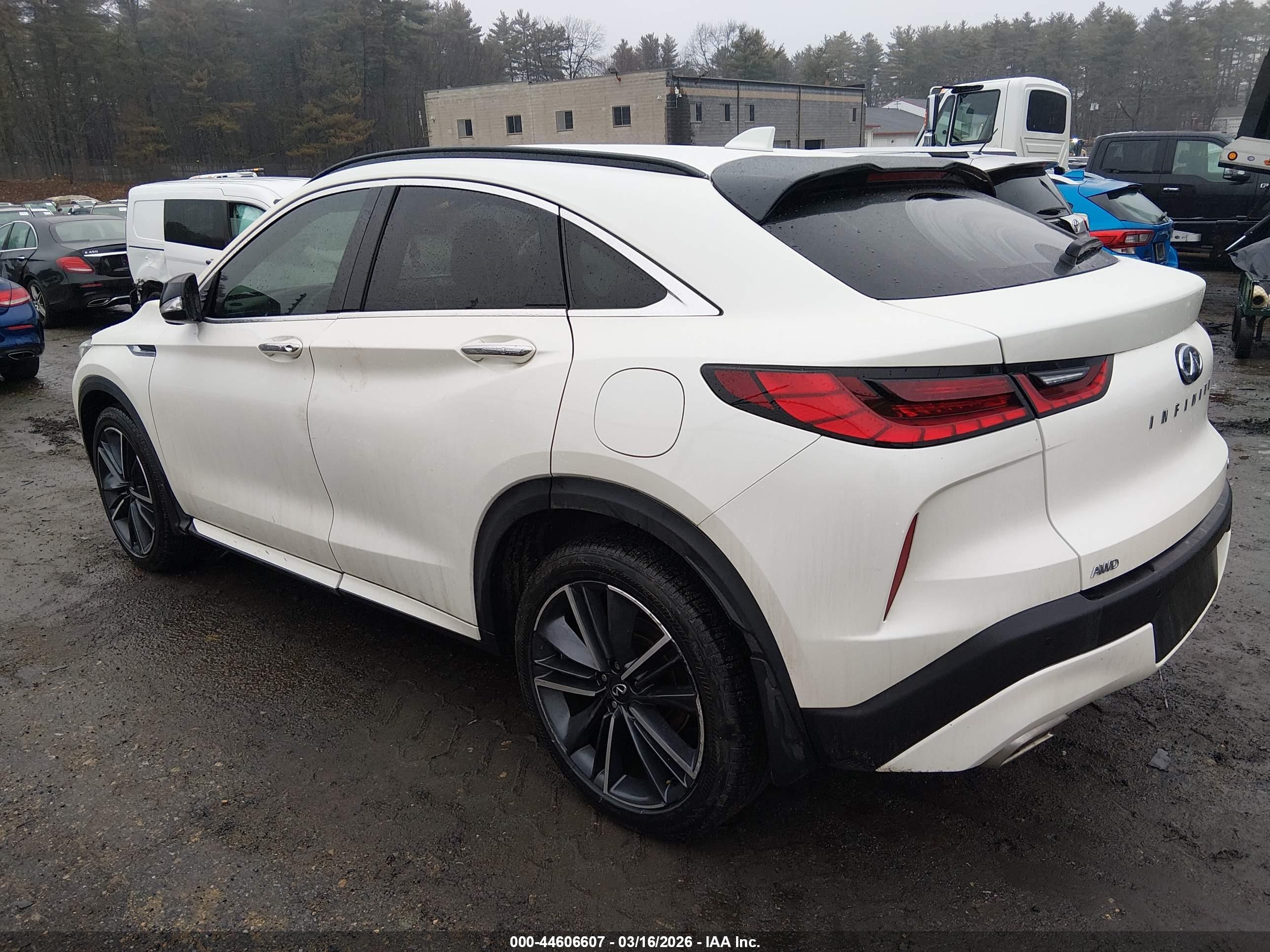 INFINITI QX55 image 3