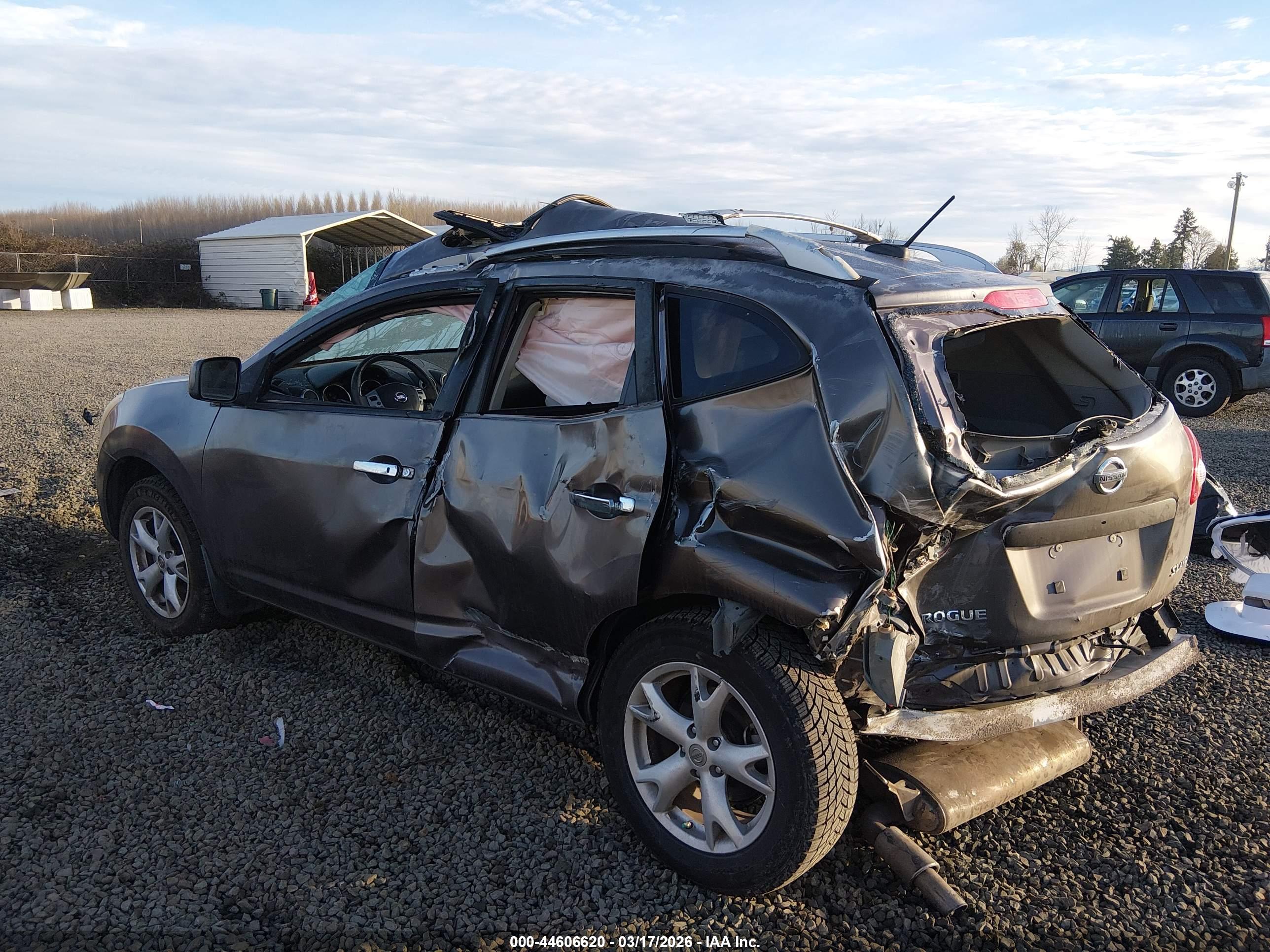 NISSAN ROGUE image 3