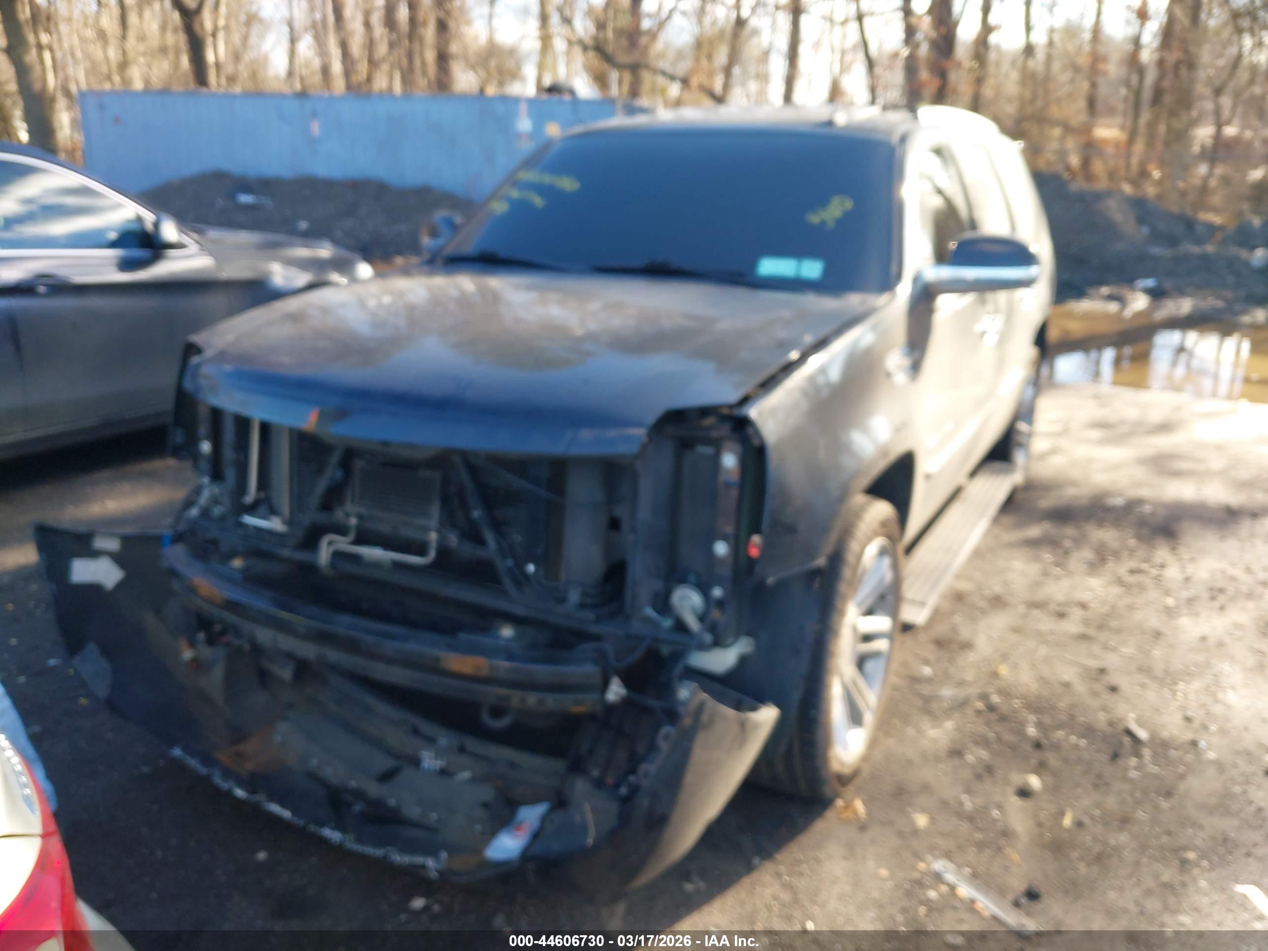 CADILLAC ESCALADE image 6