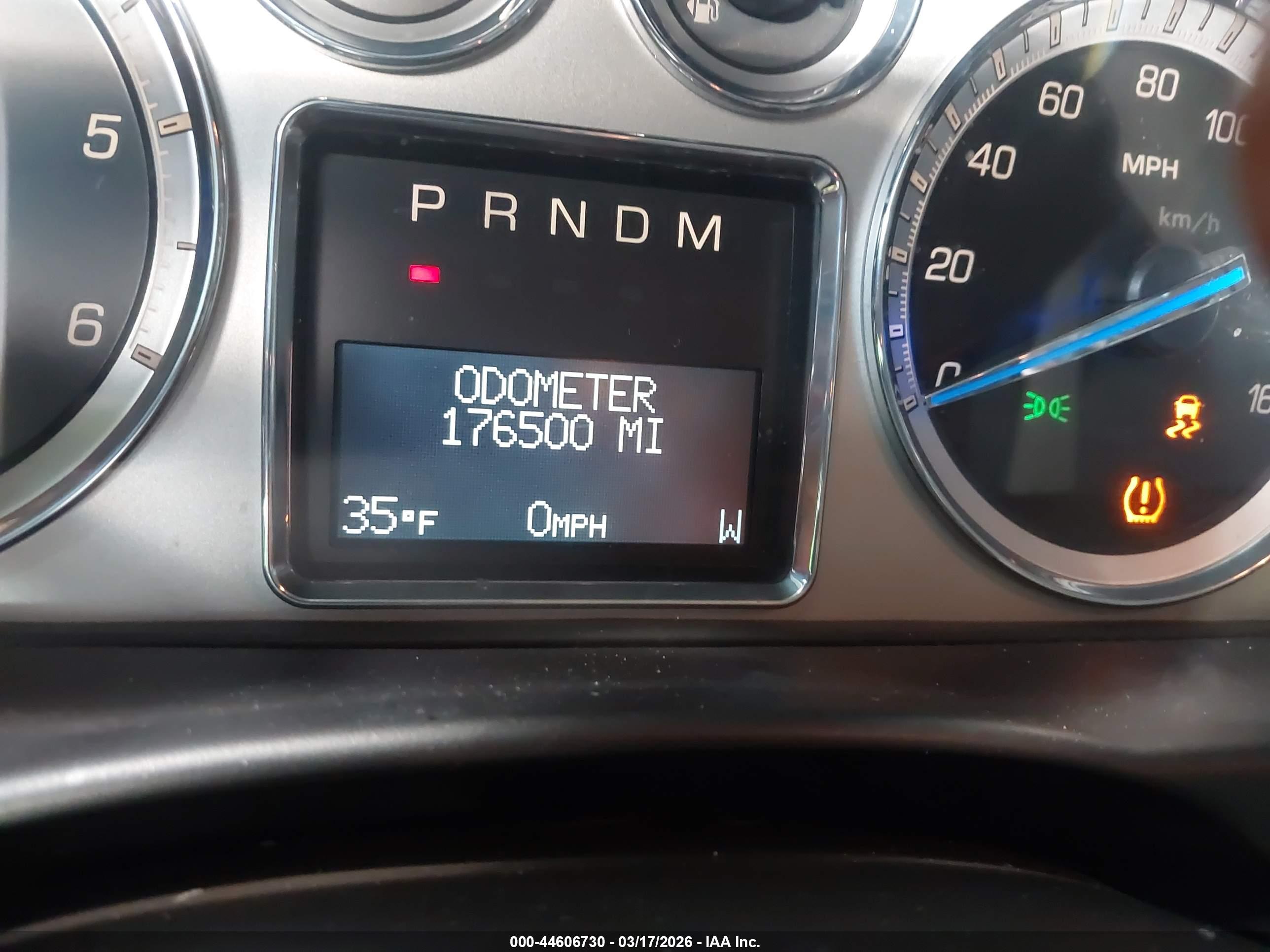 CADILLAC ESCALADE image 7
