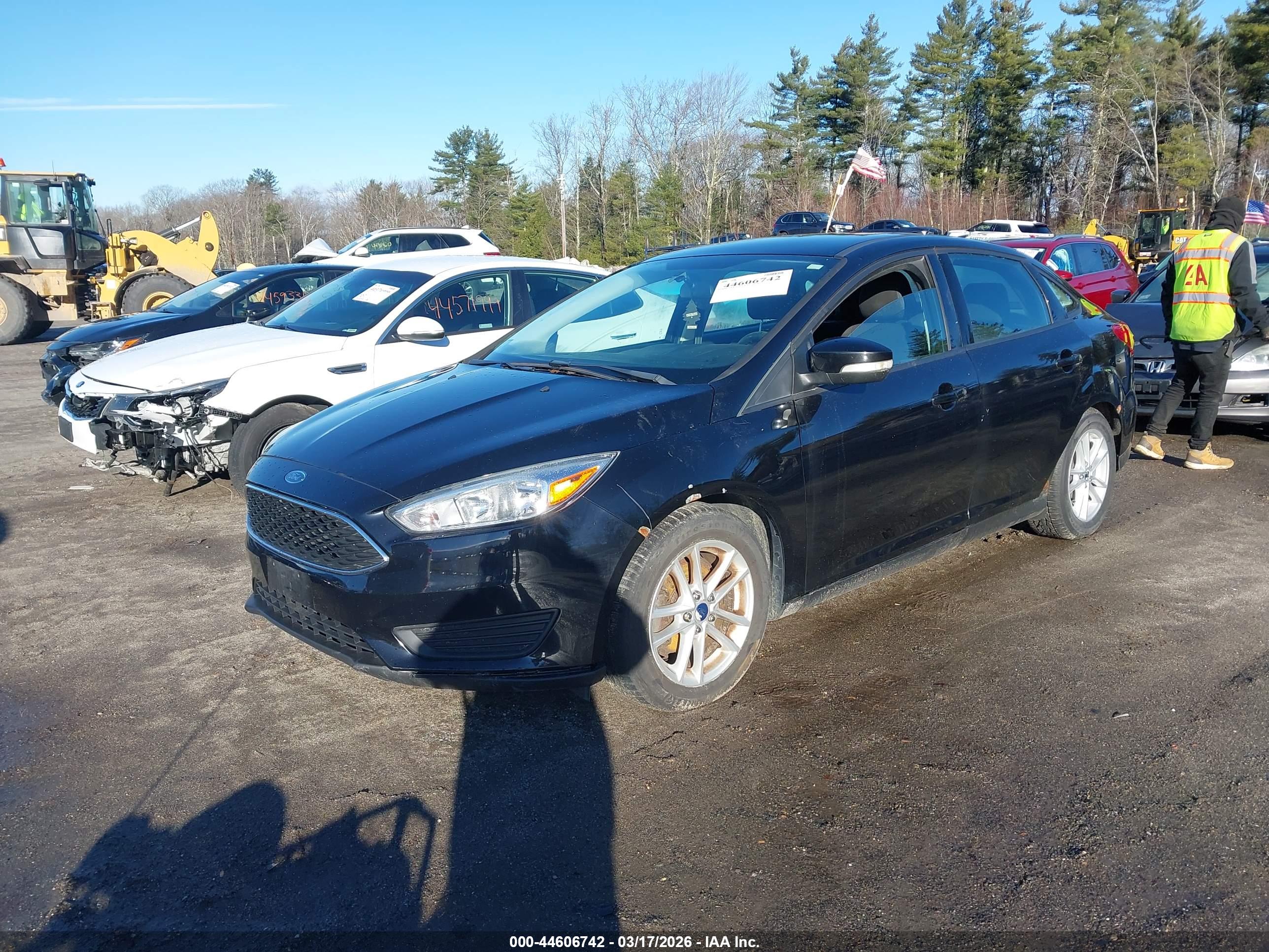 FORD FOCUS image 2