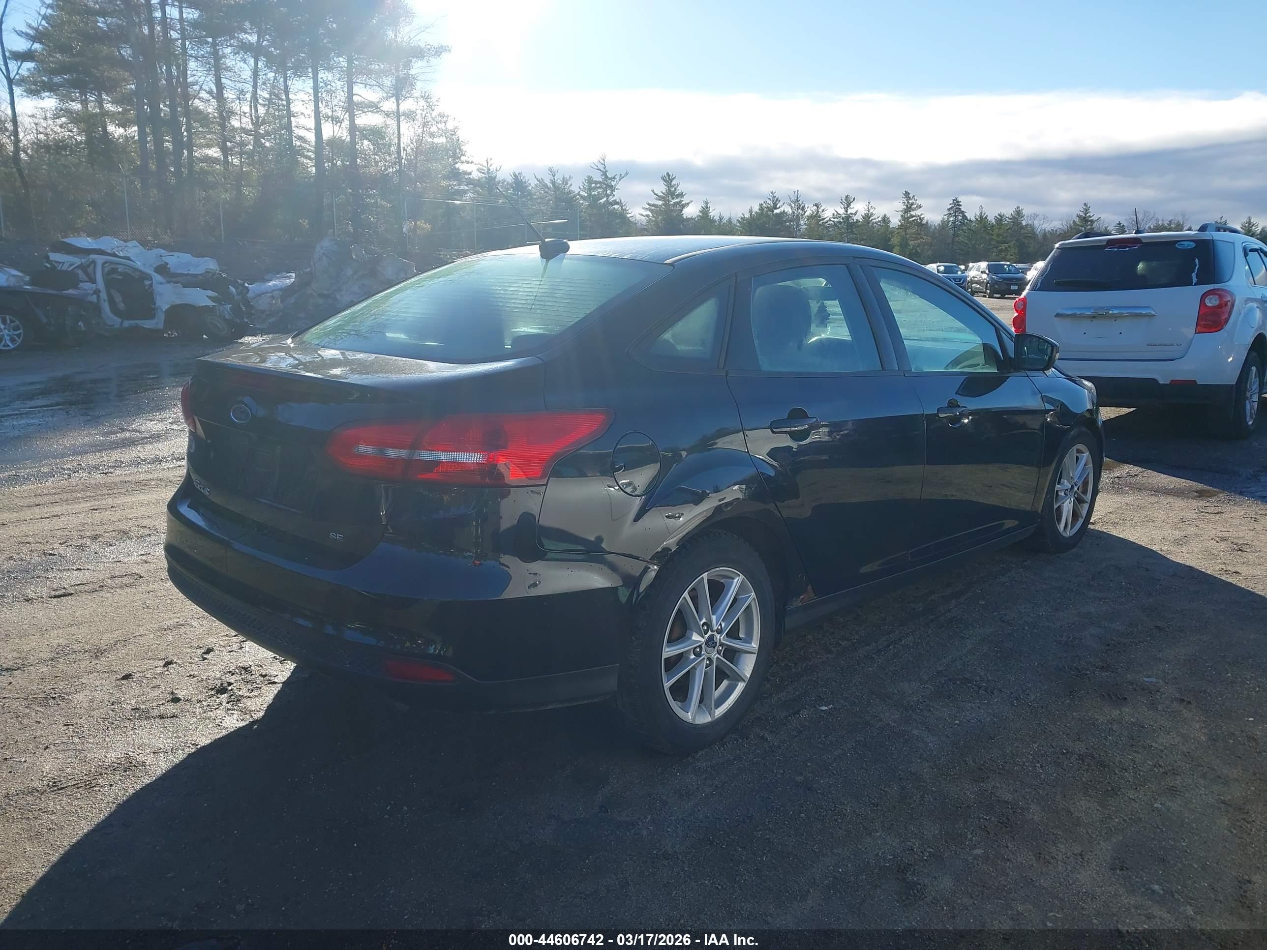 FORD FOCUS image 4