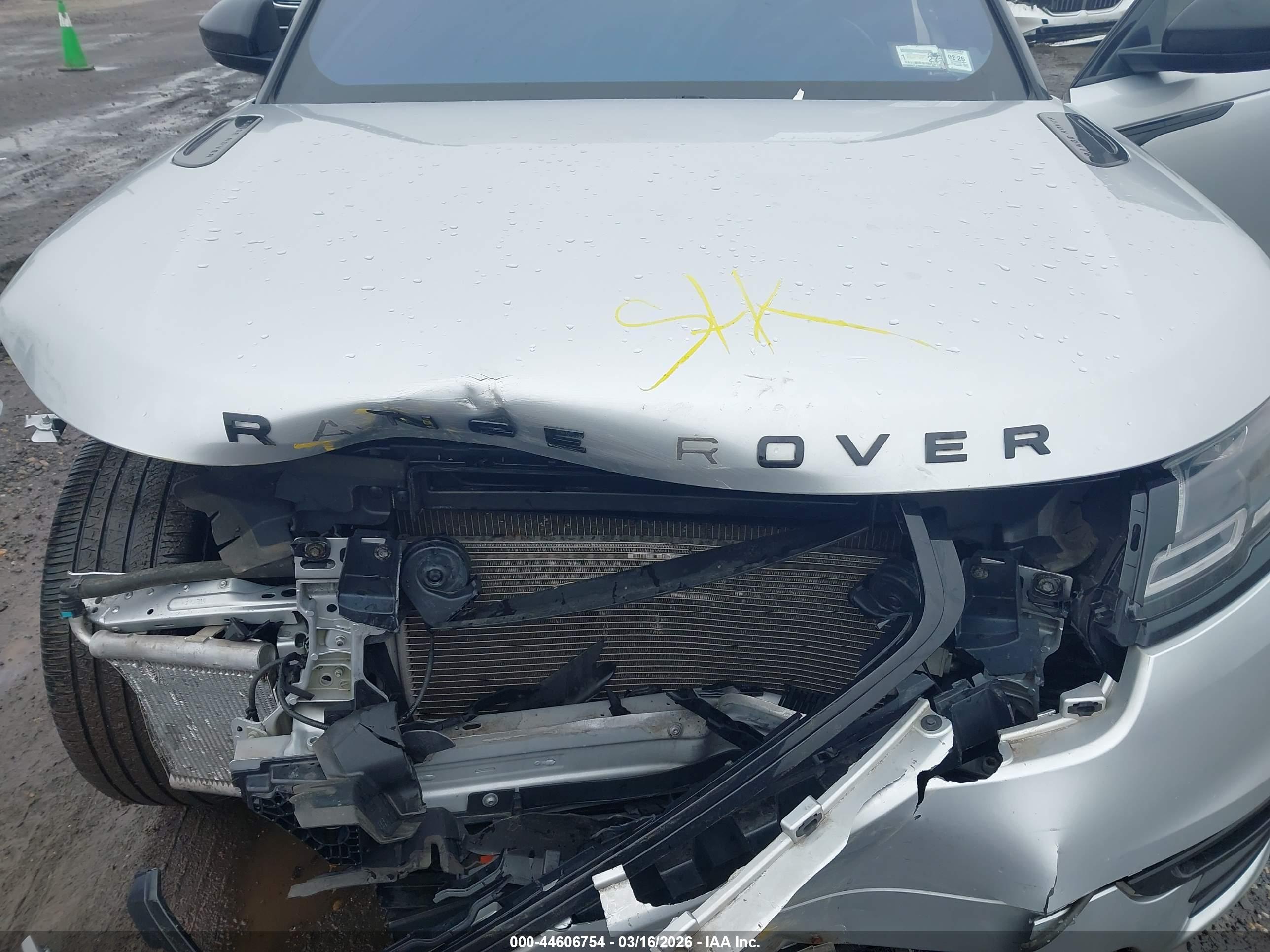 LAND ROVER image 10