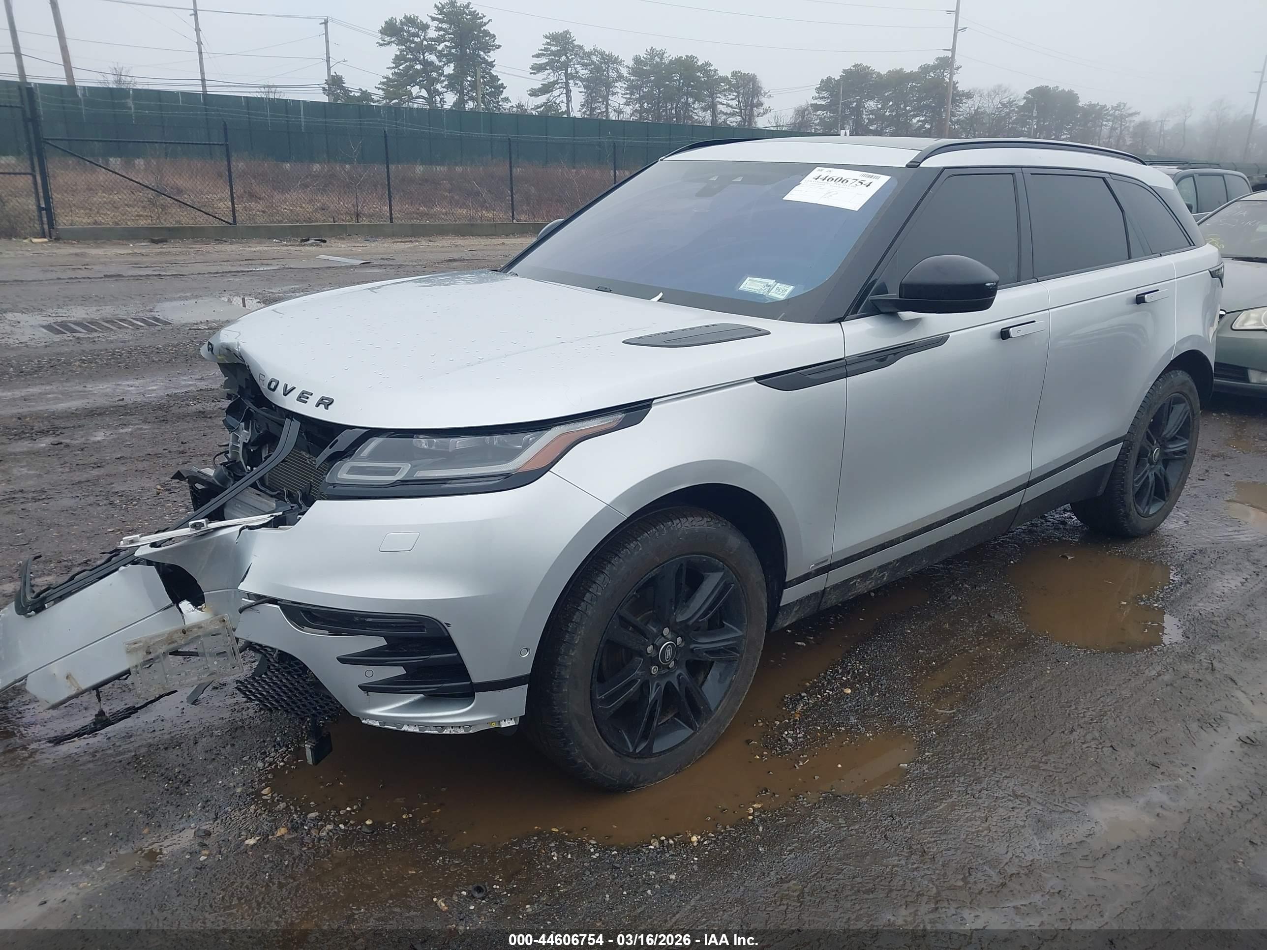 LAND ROVER image 2