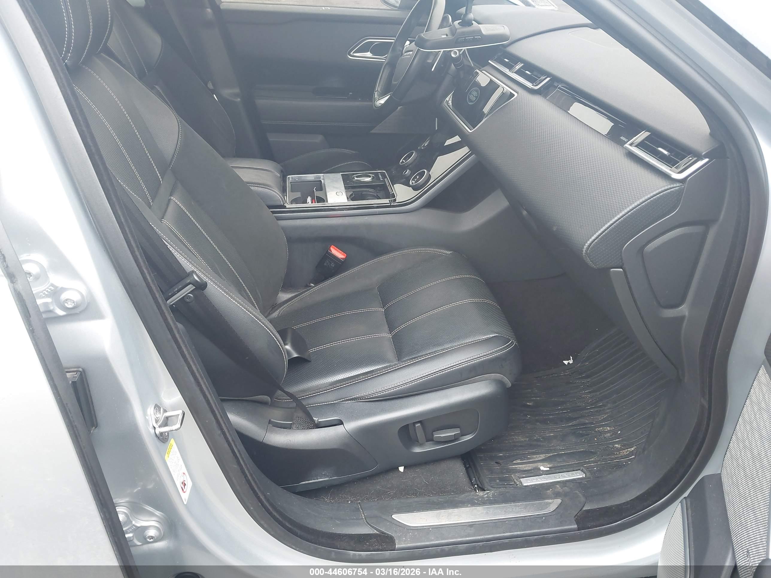 LAND ROVER image 5