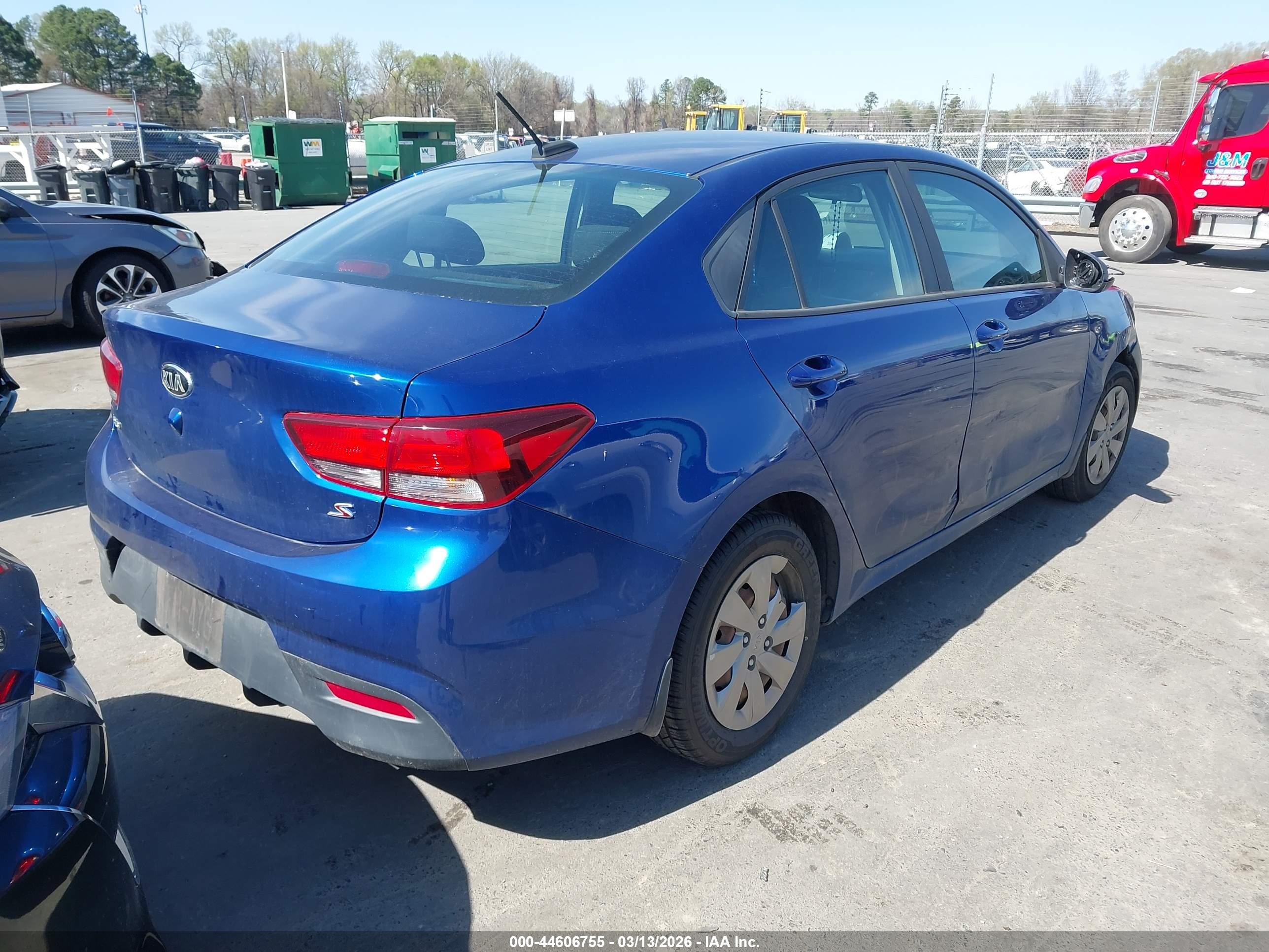 KIA RIO image 4