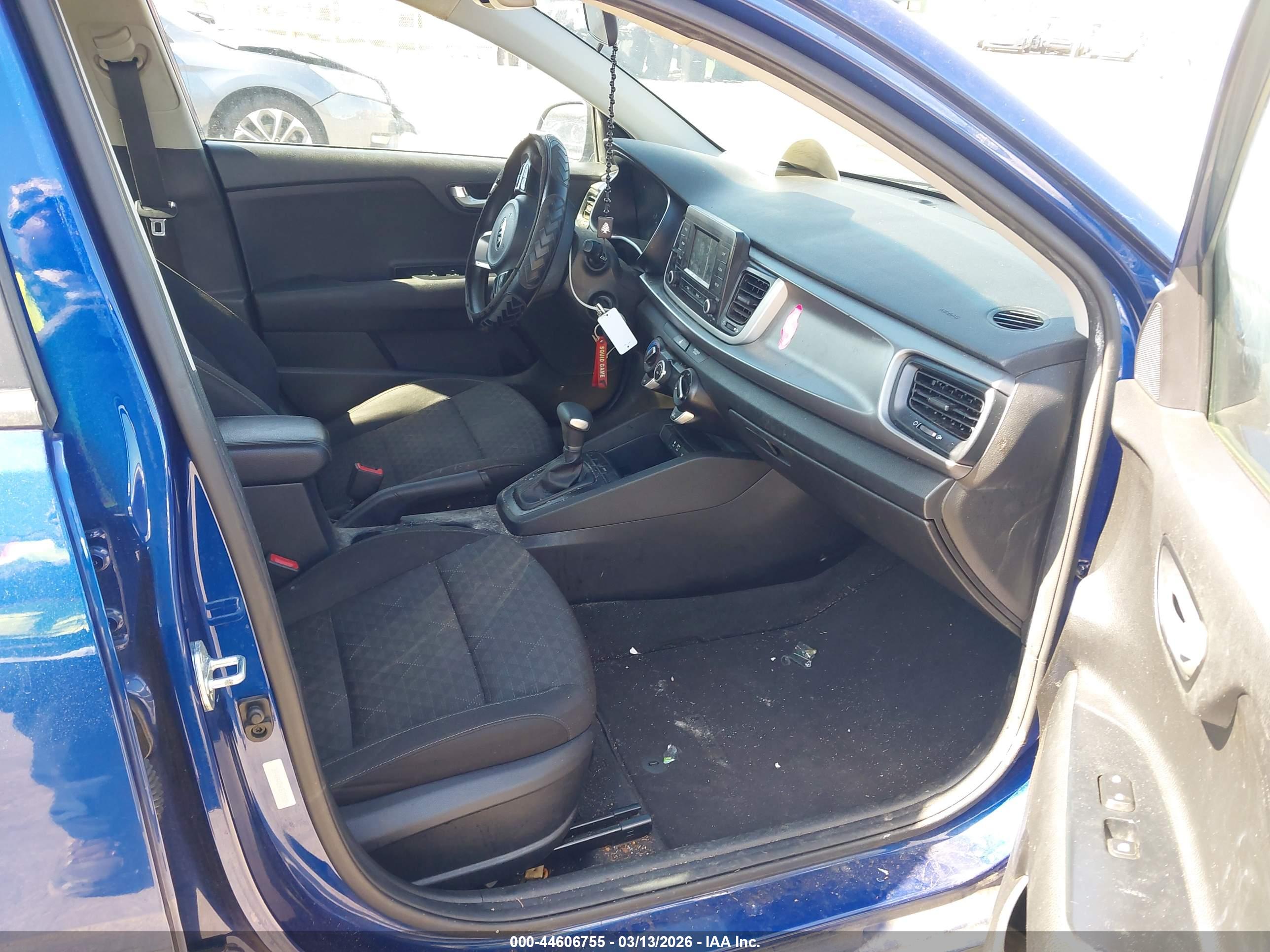 KIA RIO image 5