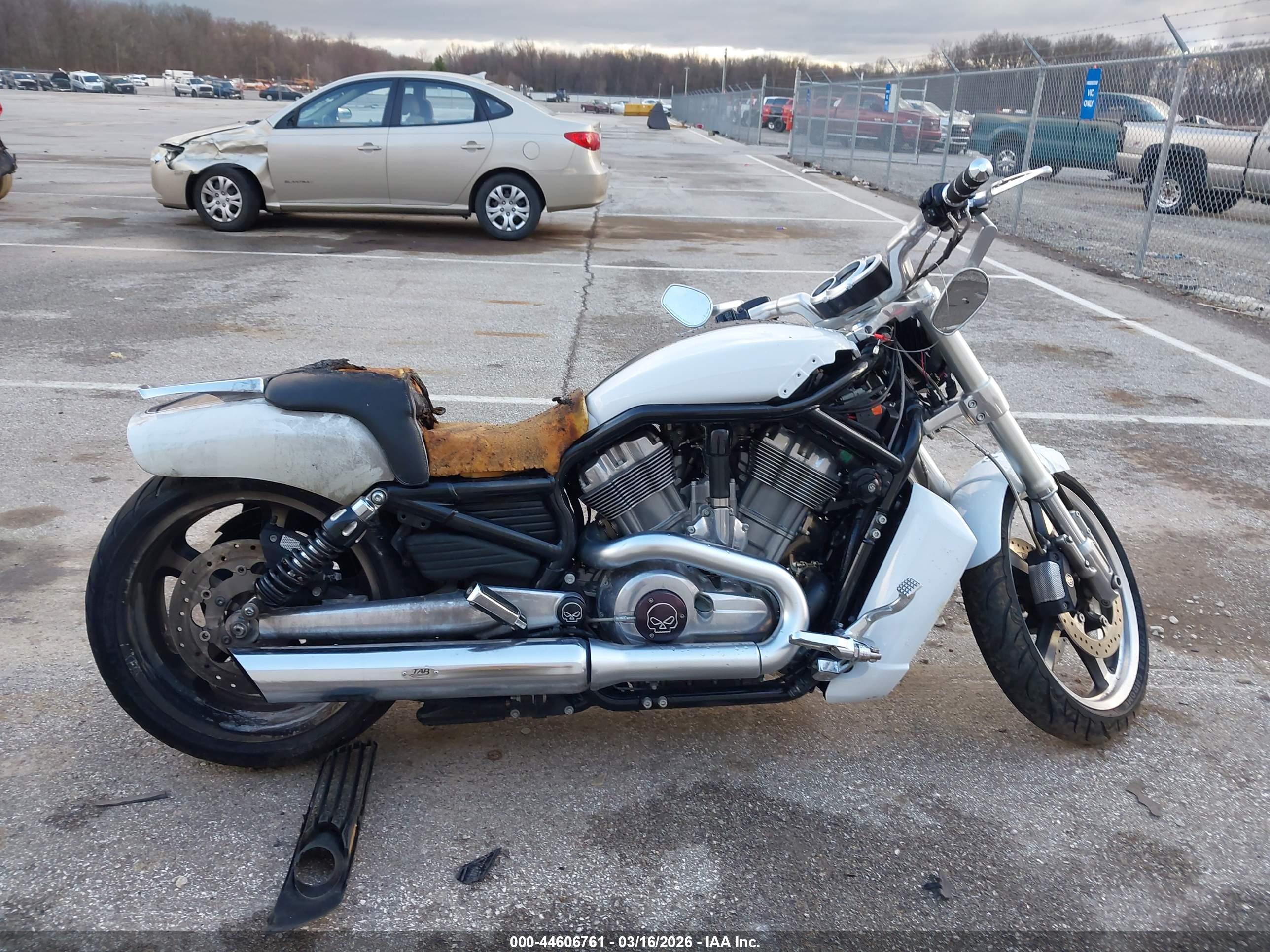 HARLEY-DAVIDSON VRSCF image 4