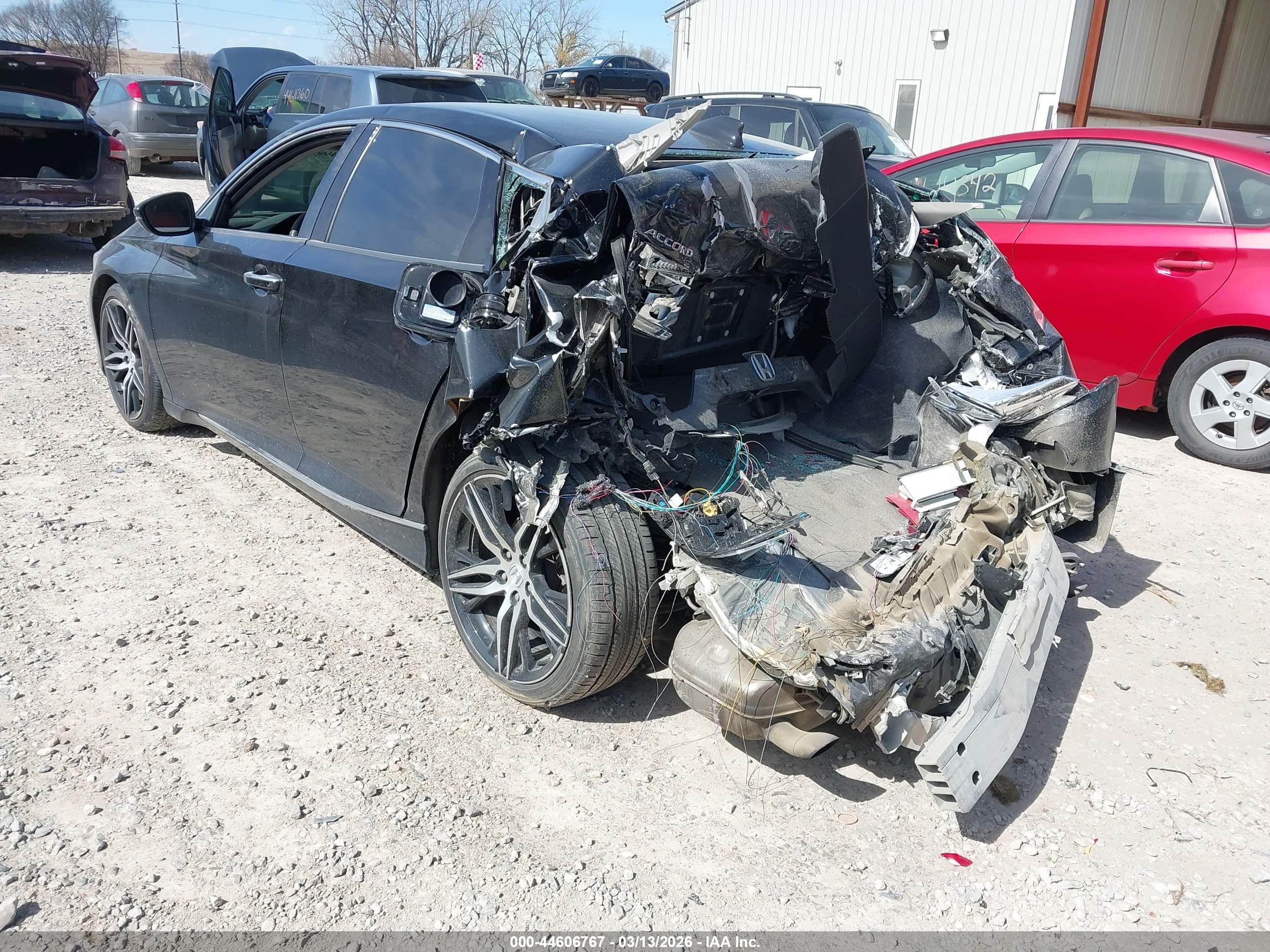 HONDA ACCORD image 3