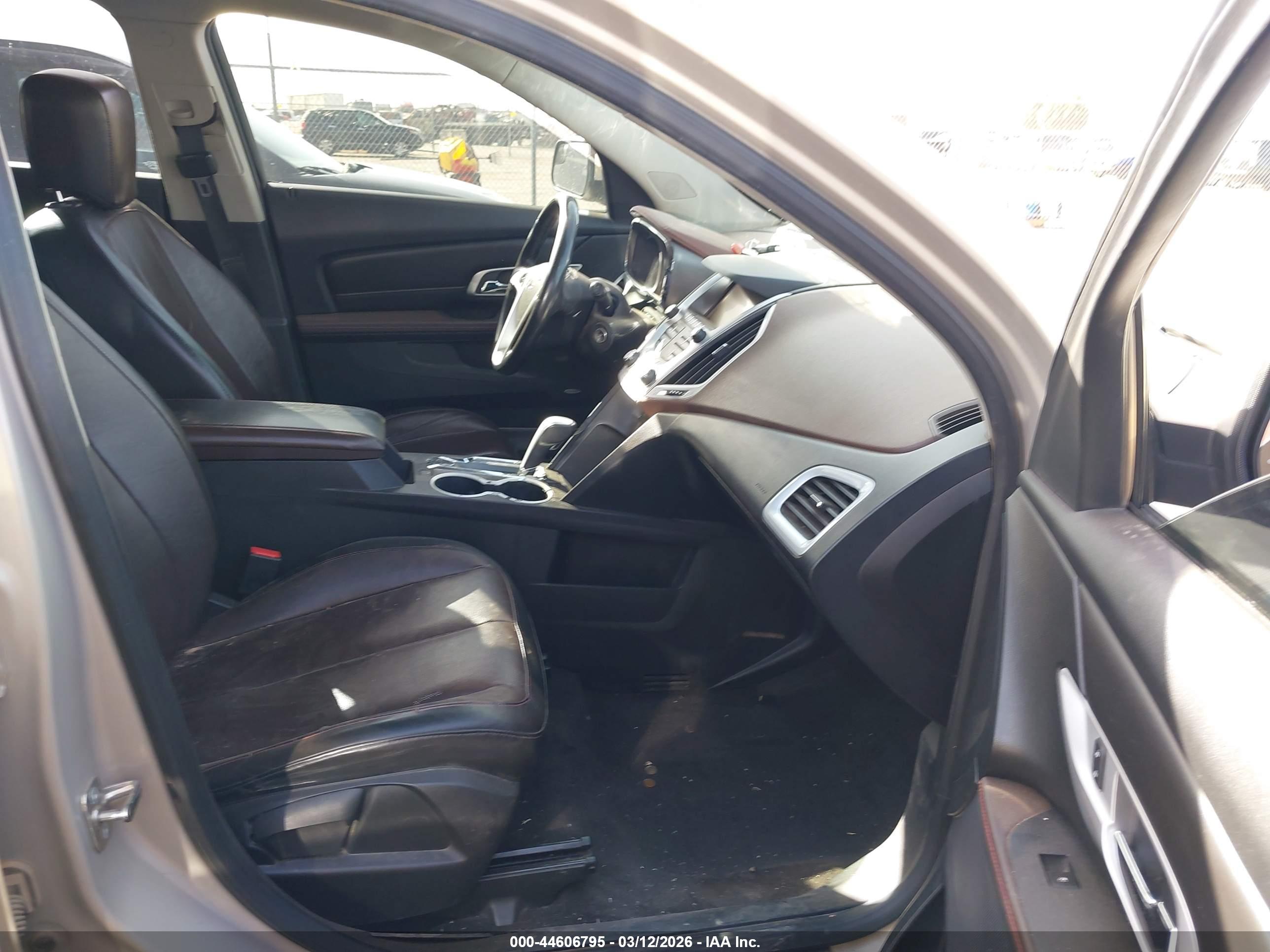 GMC TERRAIN image 5
