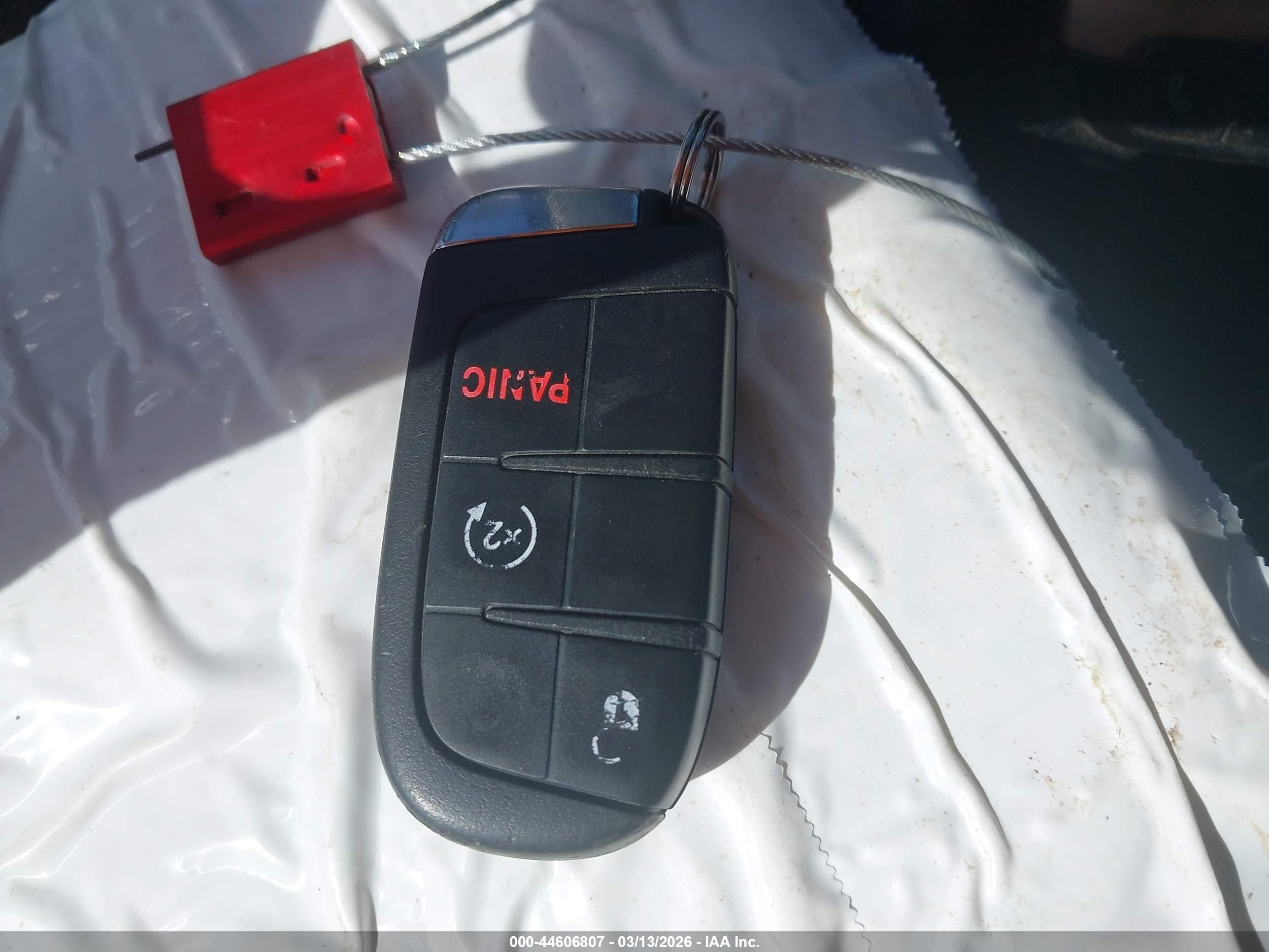JEEP RENEGADE image 11