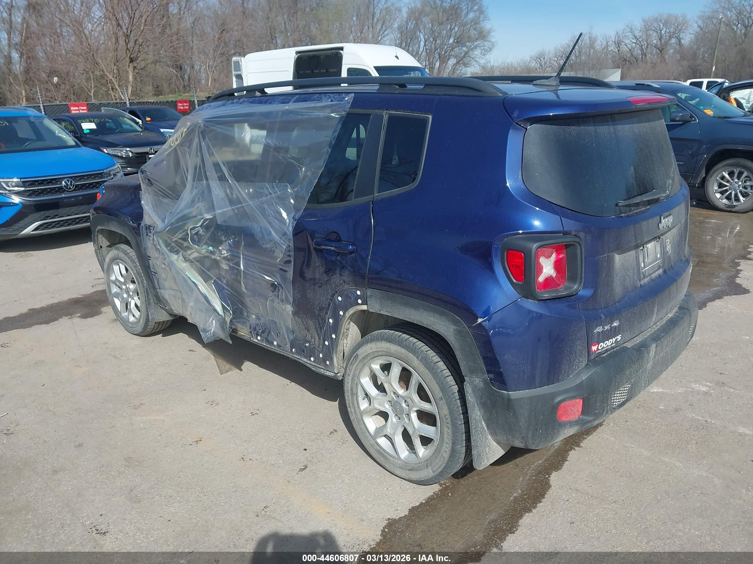 JEEP RENEGADE image 3