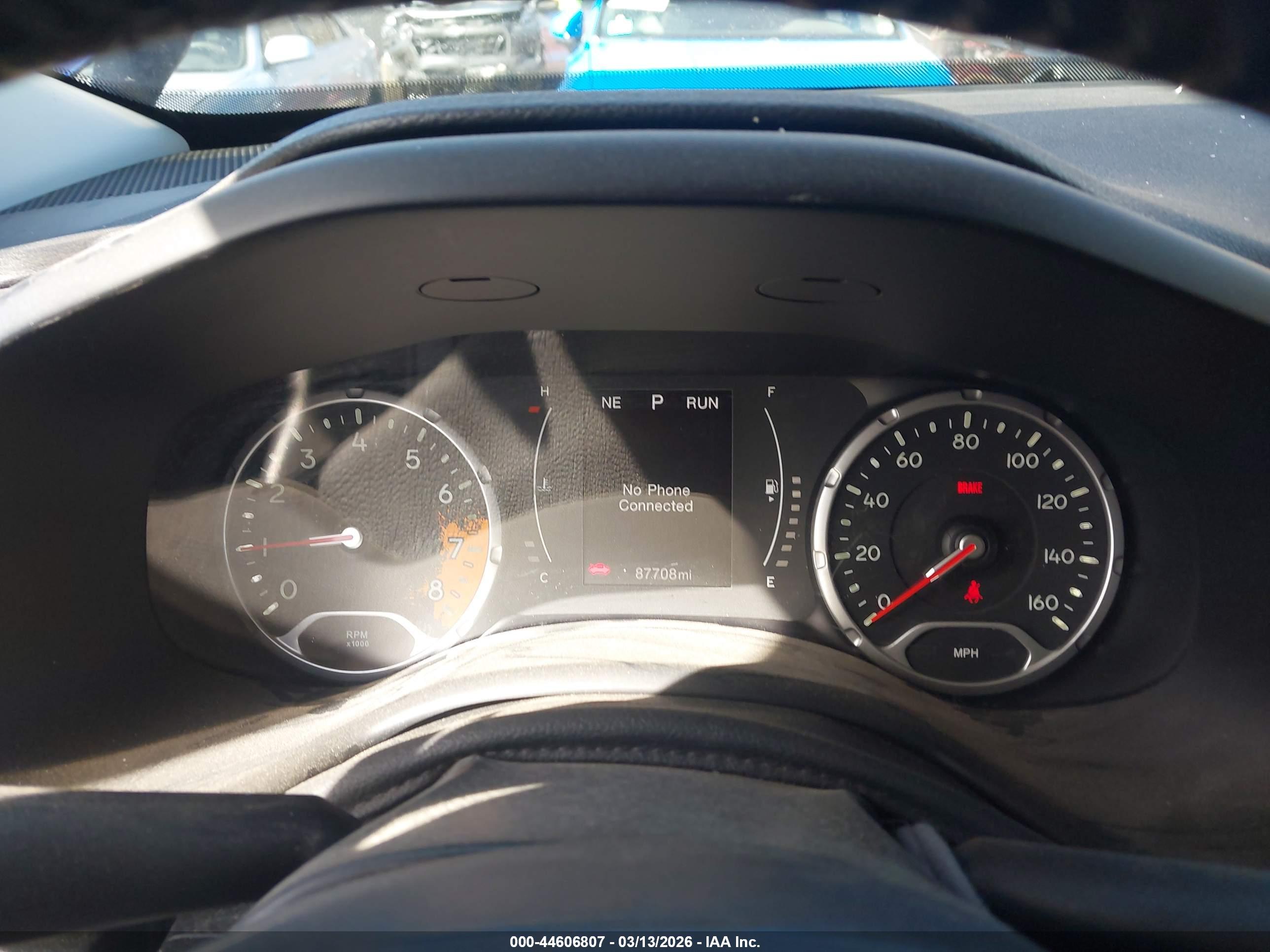 JEEP RENEGADE image 7