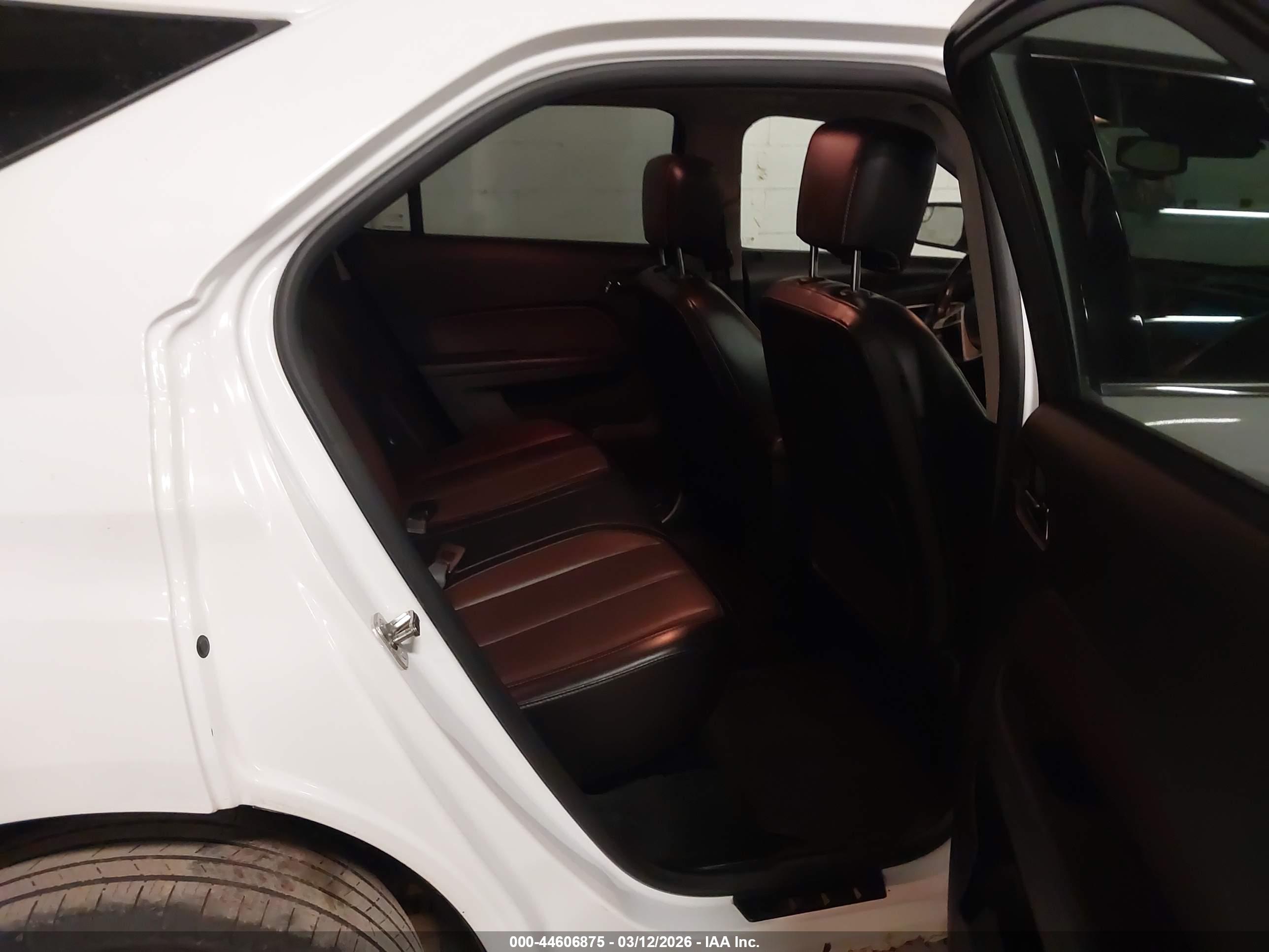 CHEVROLET EQUINOX image 8