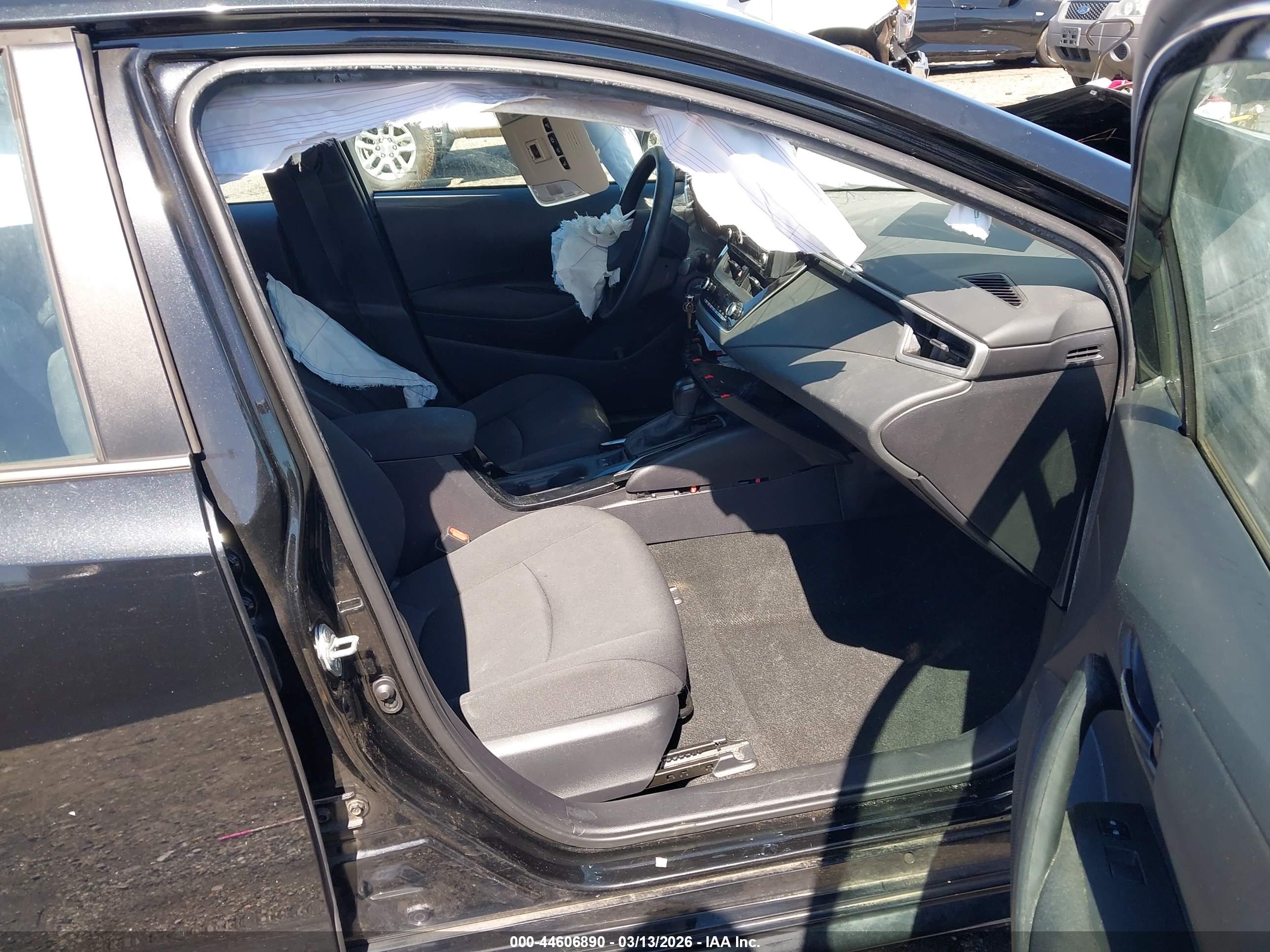 TOYOTA COROLLA image 5