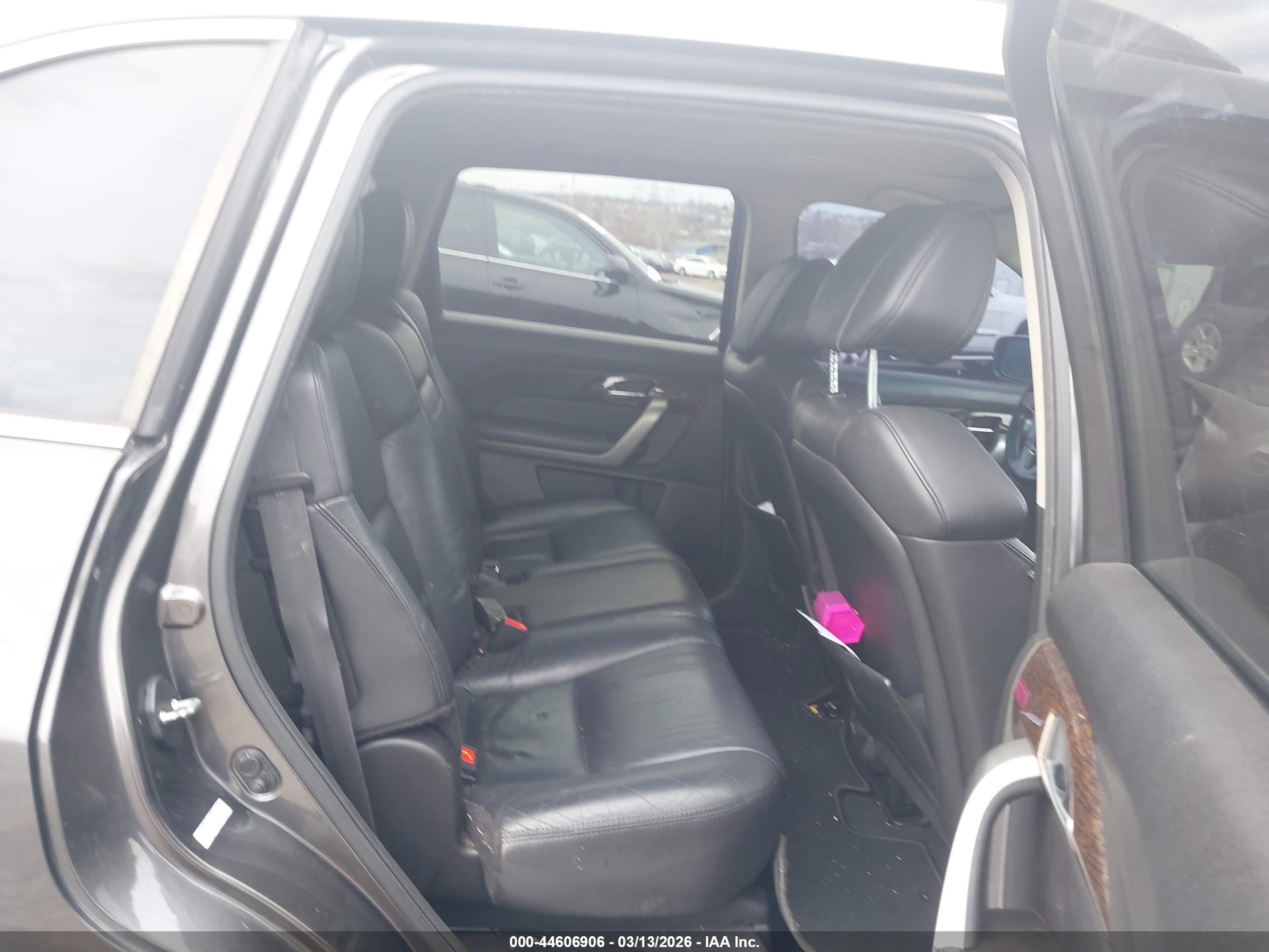 ACURA MDX image 8
