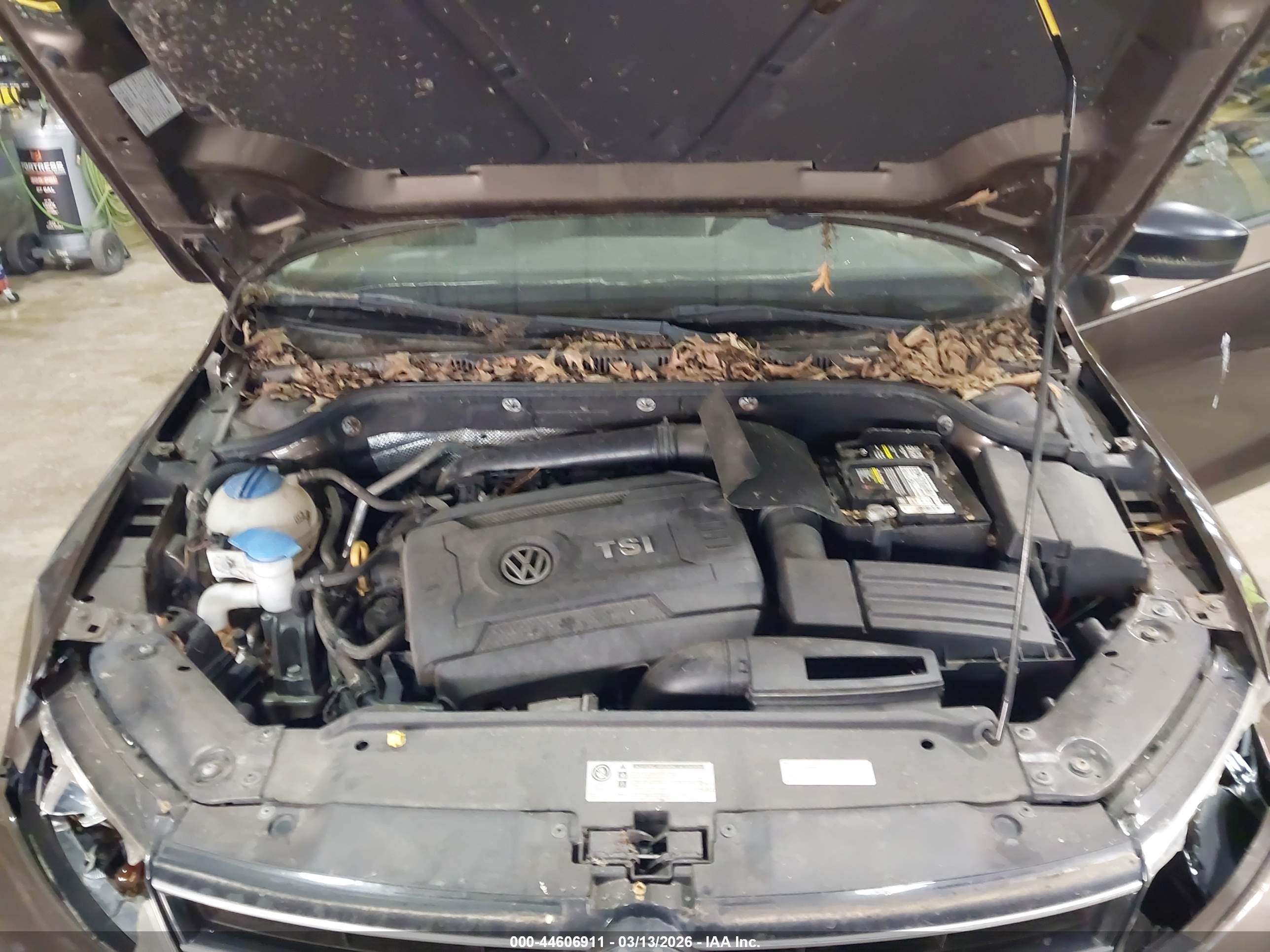 VOLKSWAGEN JETTA image 10