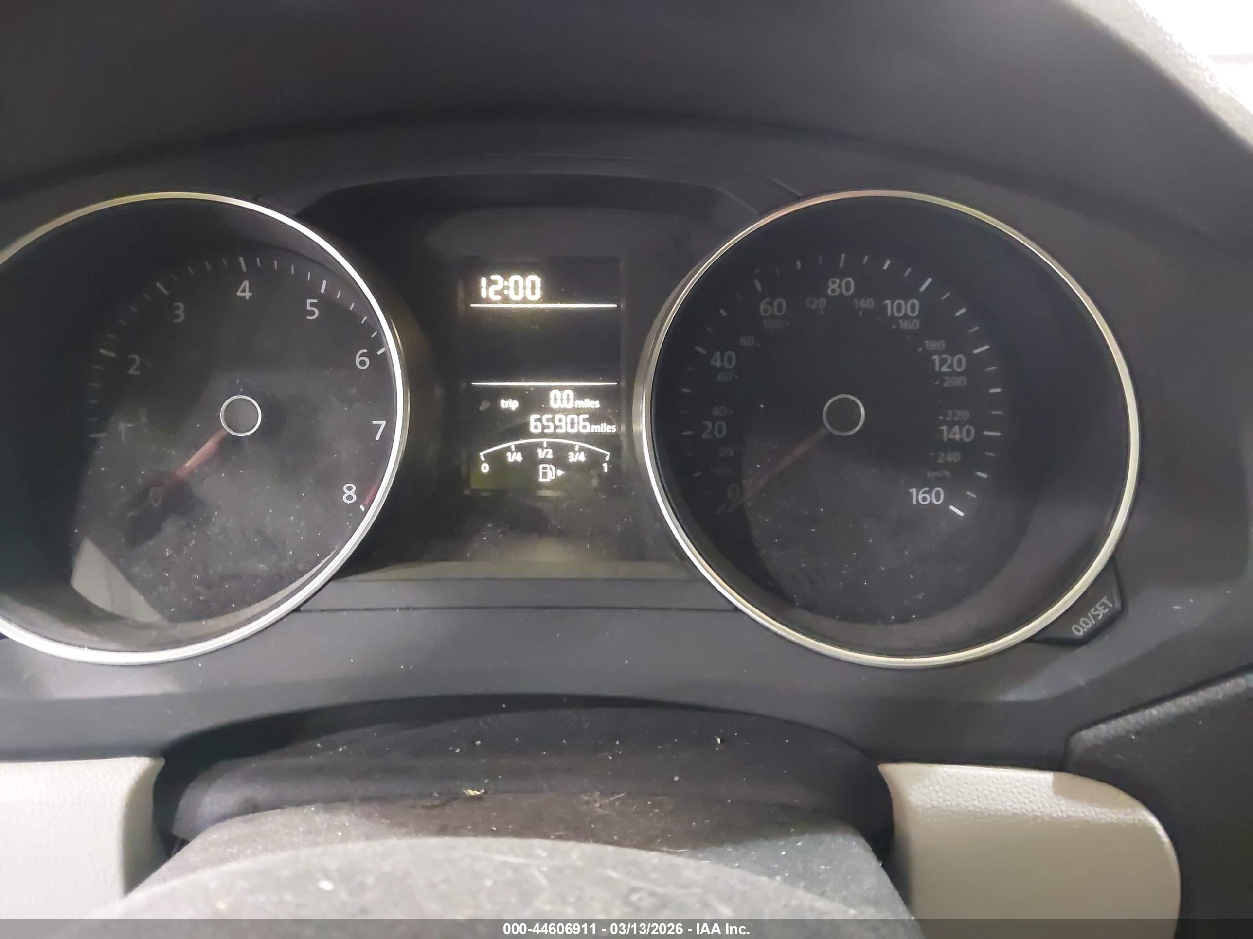 VOLKSWAGEN JETTA image 7