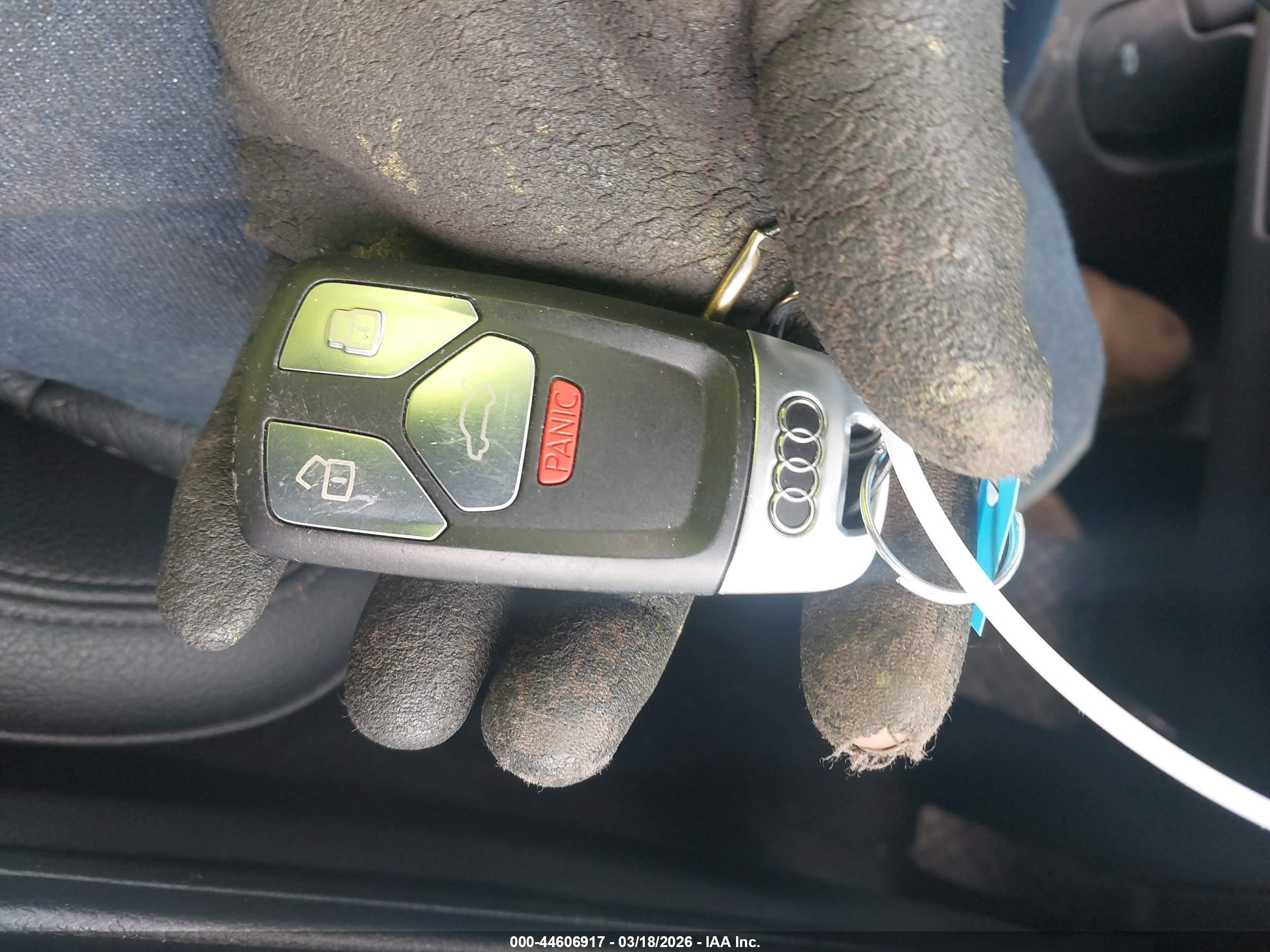 AUDI A4 image 11