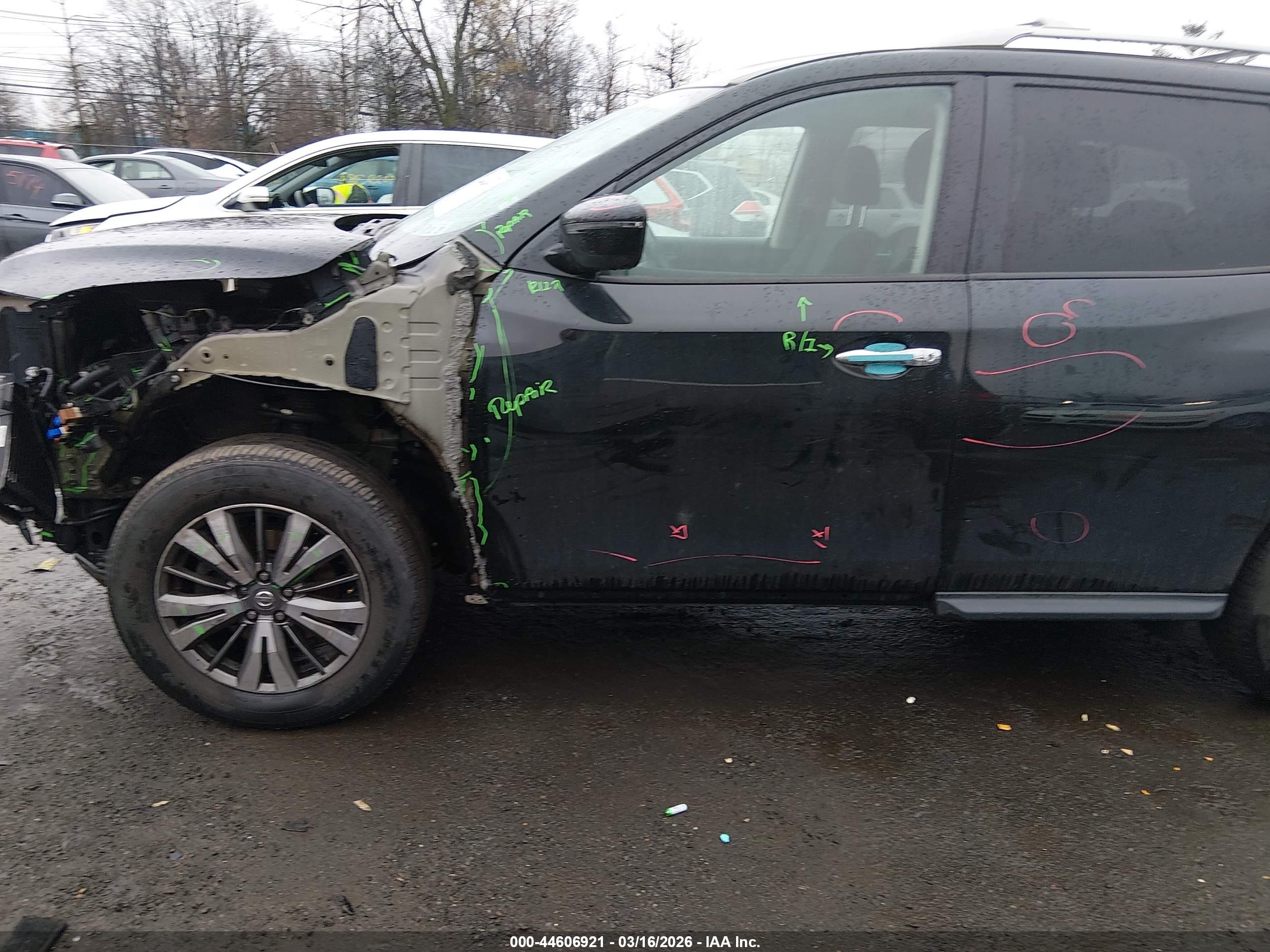 NISSAN PATHFINDER image 6