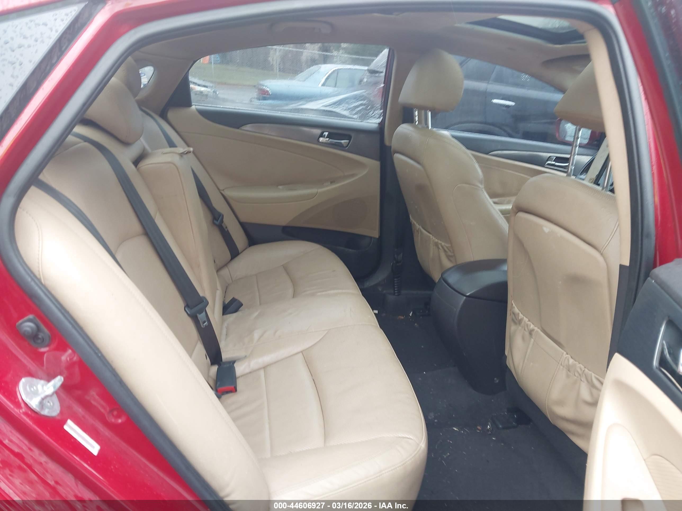HYUNDAI SONATA image 8