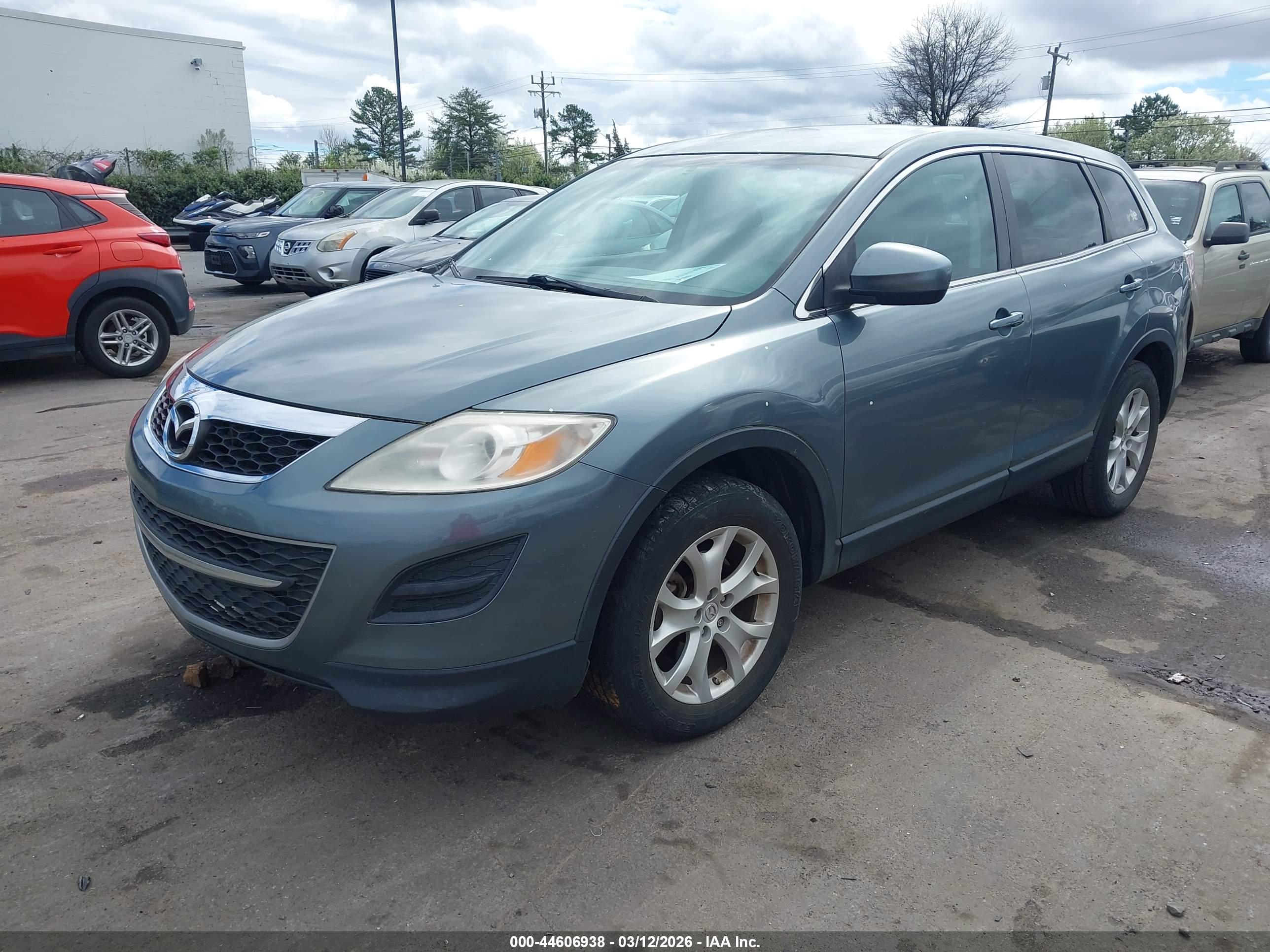 MAZDA CX-9 image 2