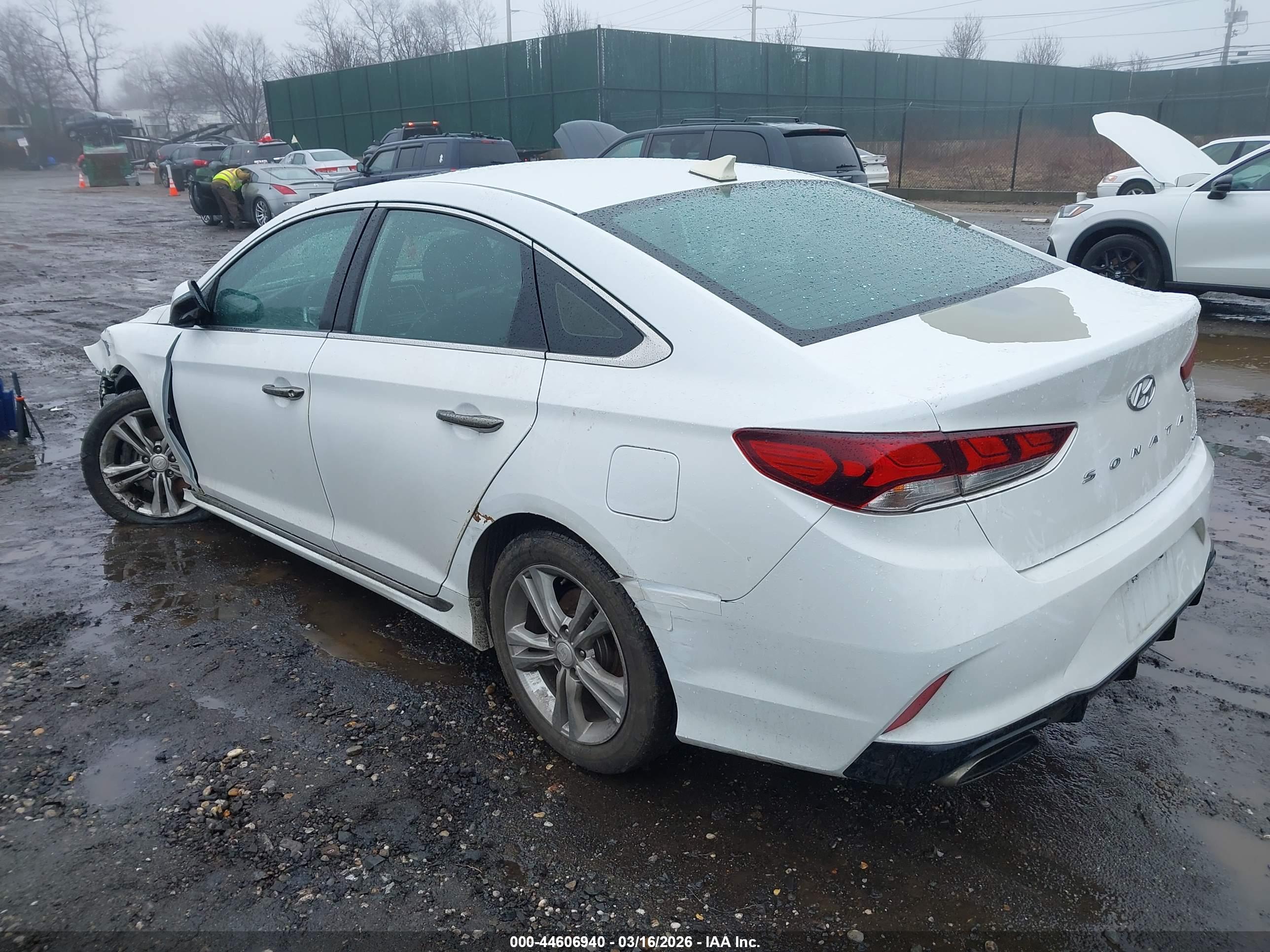 HYUNDAI SONATA image 3
