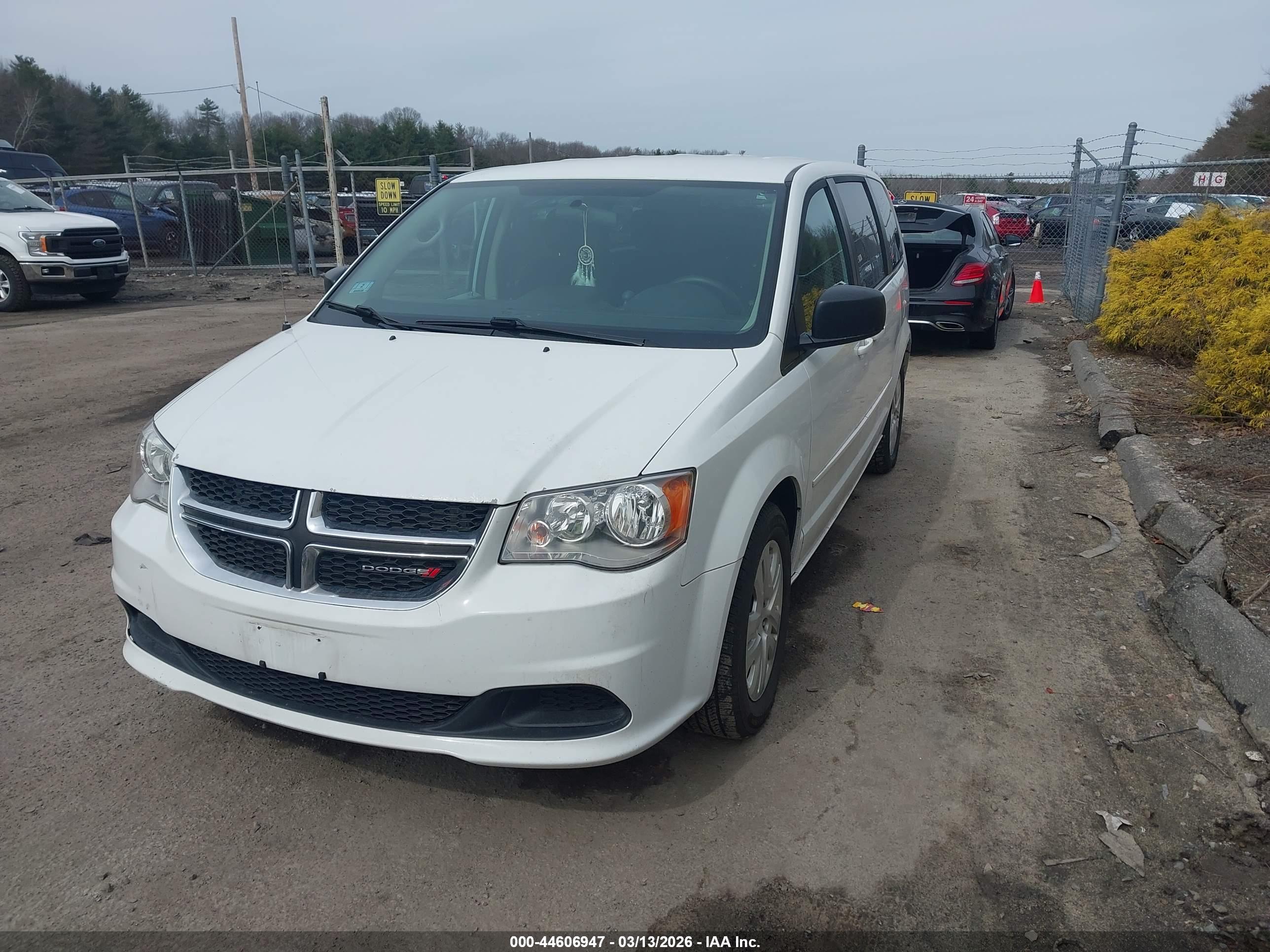DODGE GRAND image 2