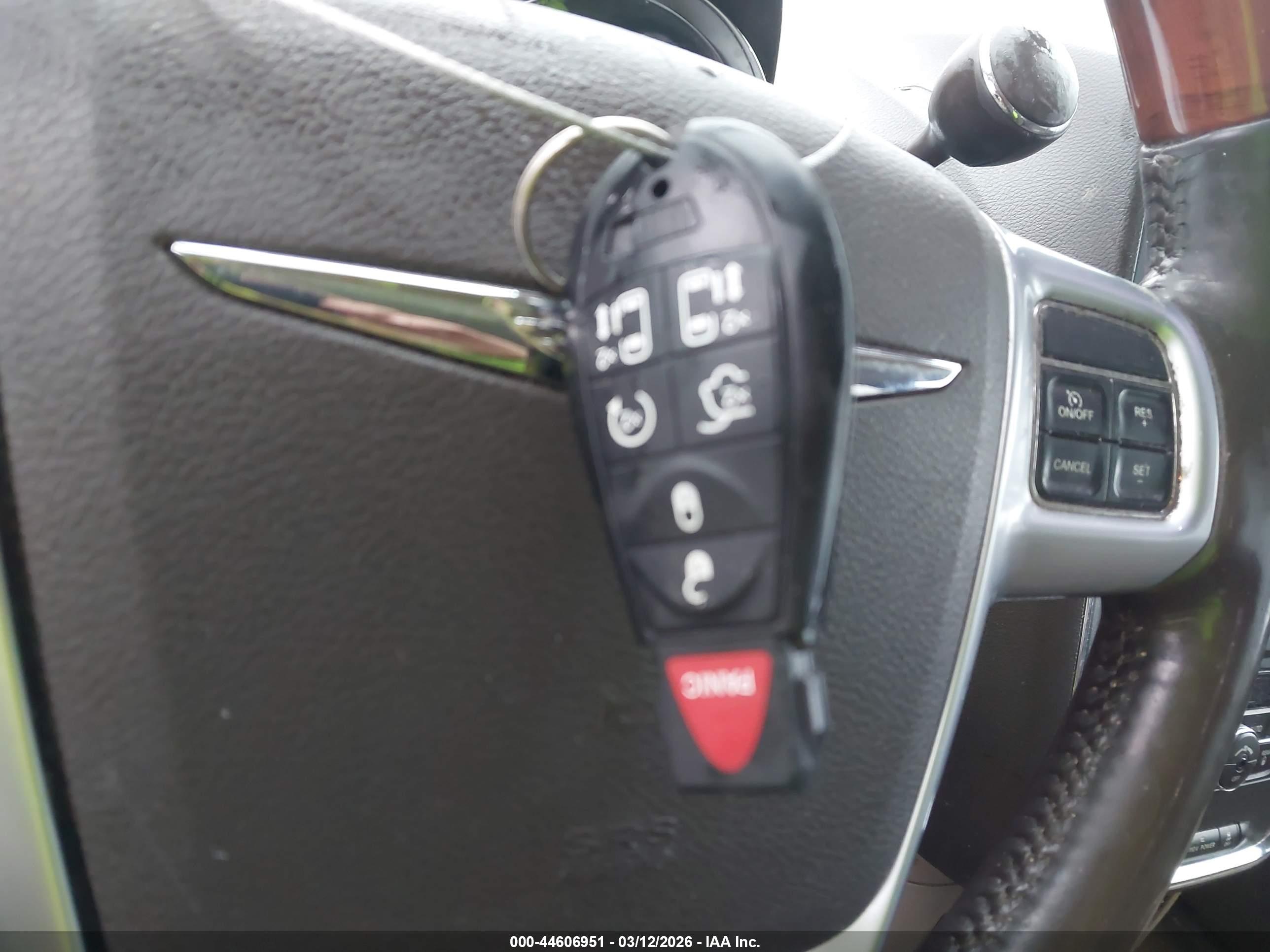 CHRYSLER TOWN image 11