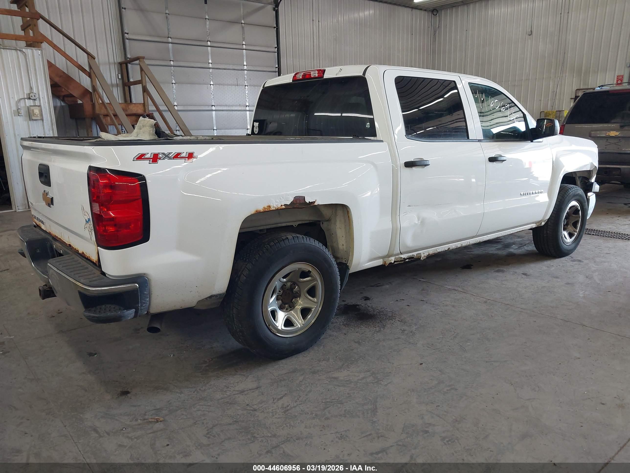 CHEVROLET SILVERADO image 4