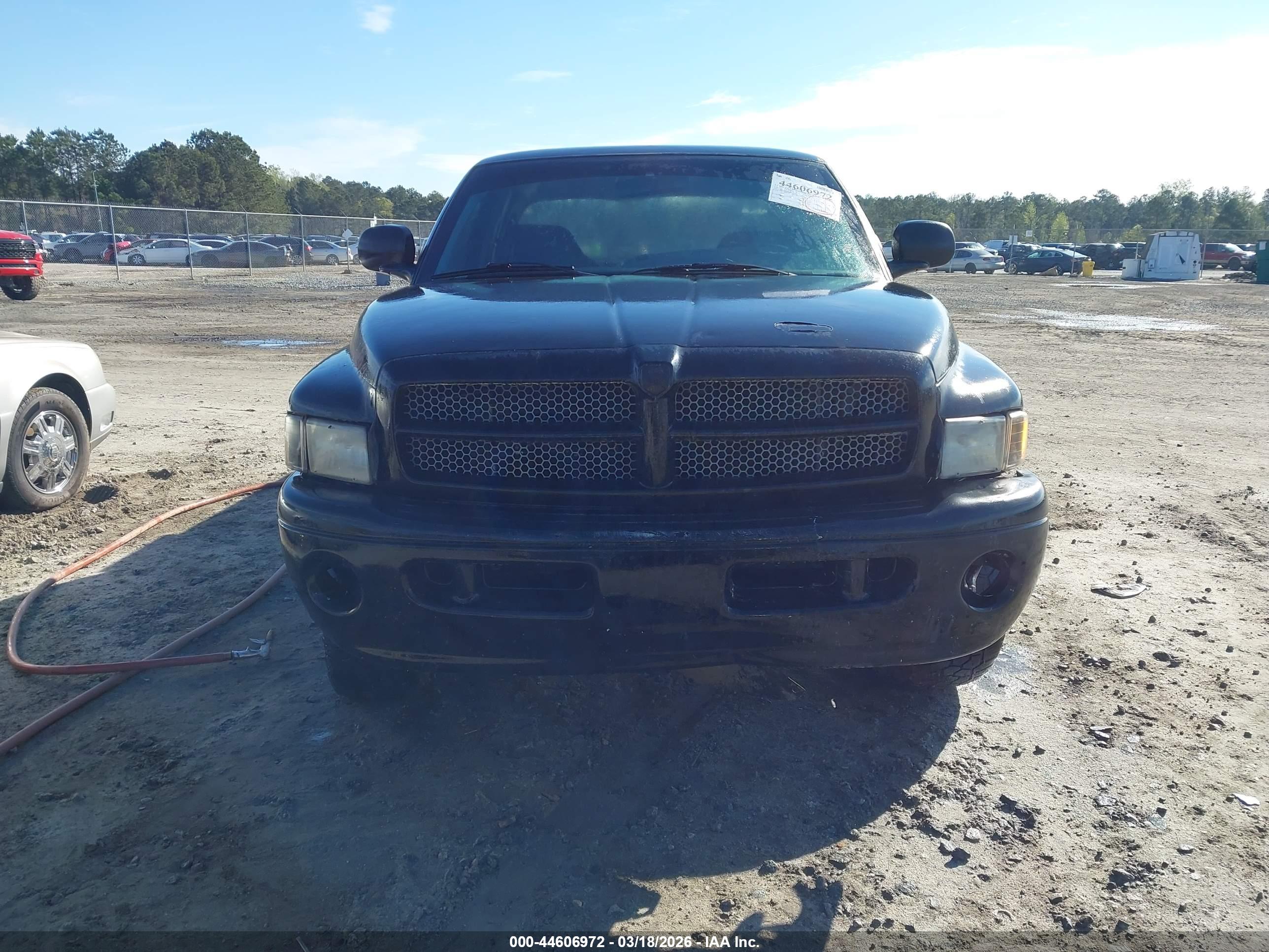 DODGE RAM image 6