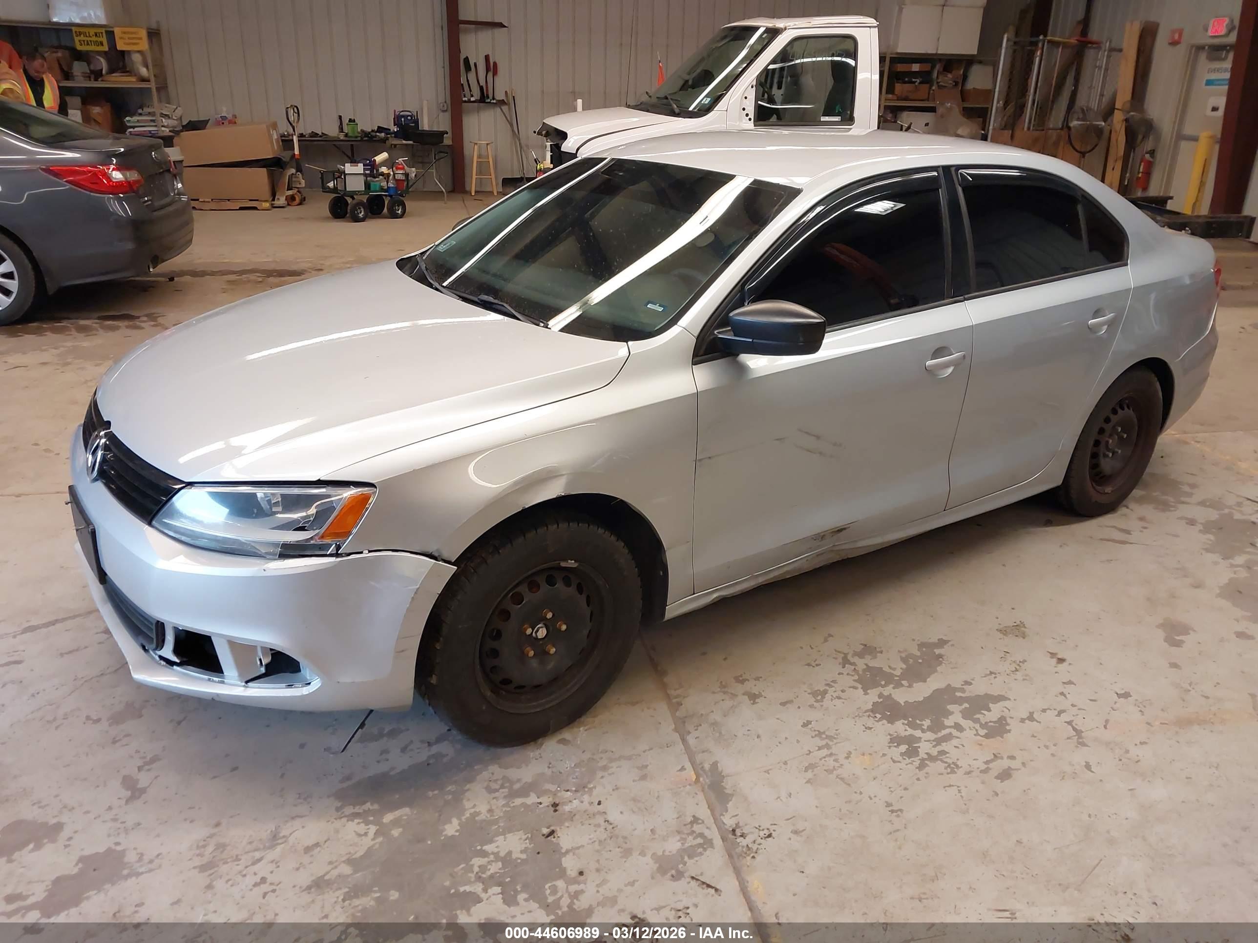 VOLKSWAGEN JETTA image 2