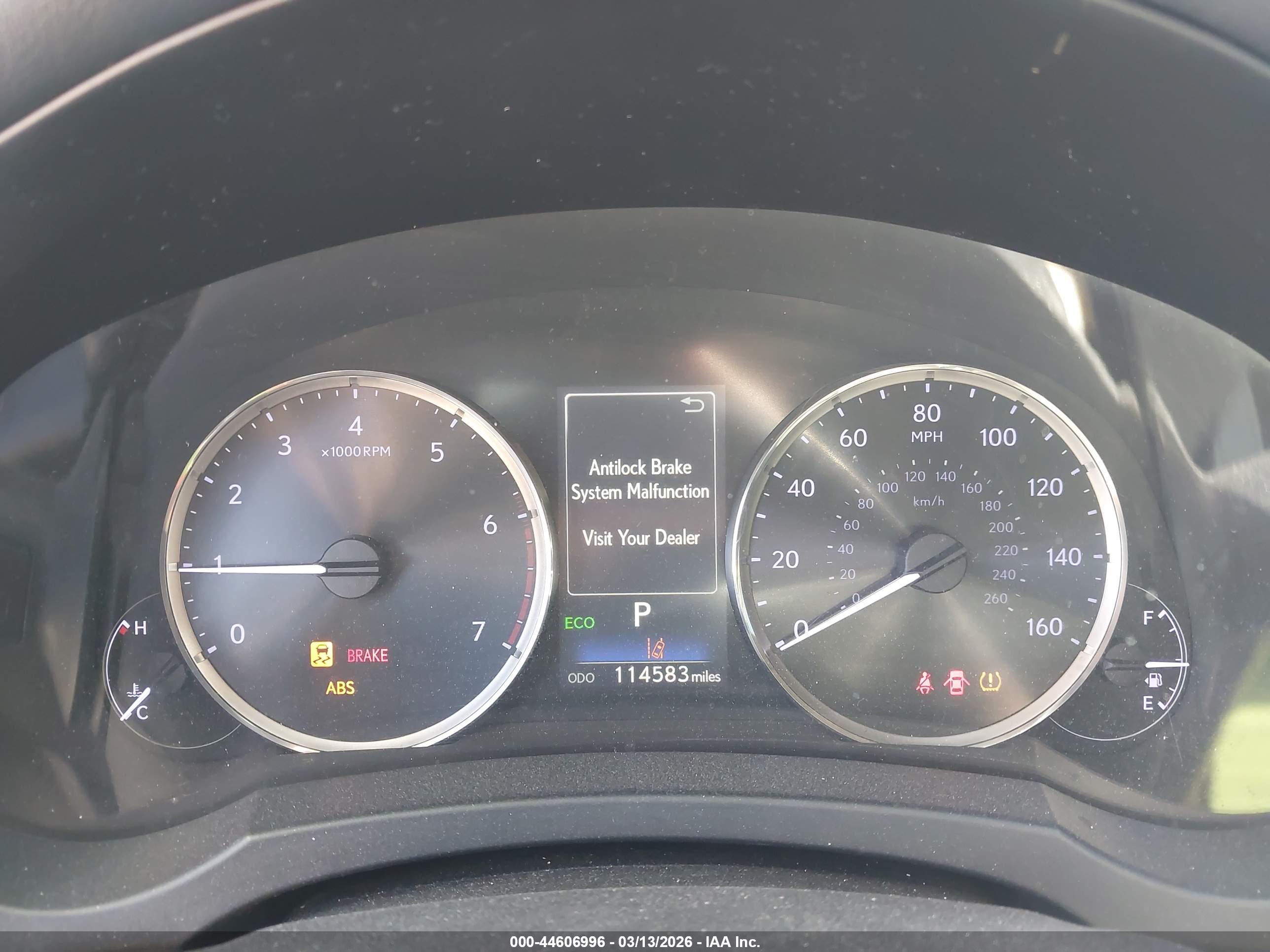 LEXUS IS image 7