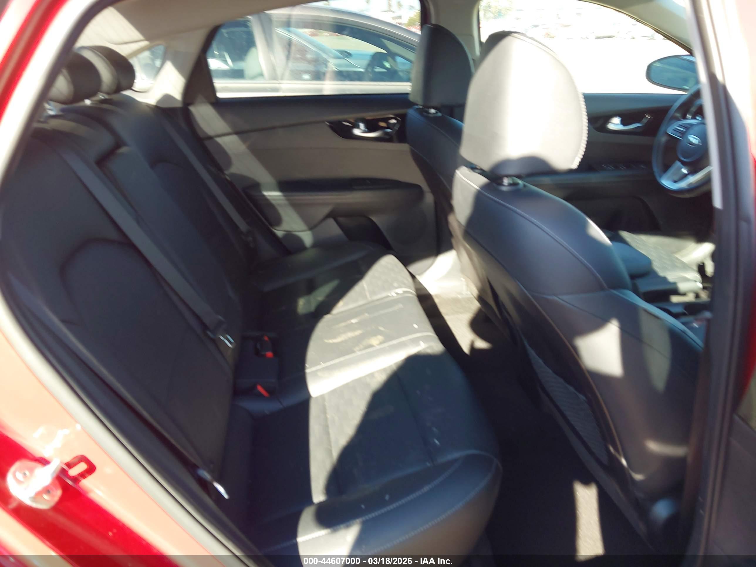 KIA FORTE image 8