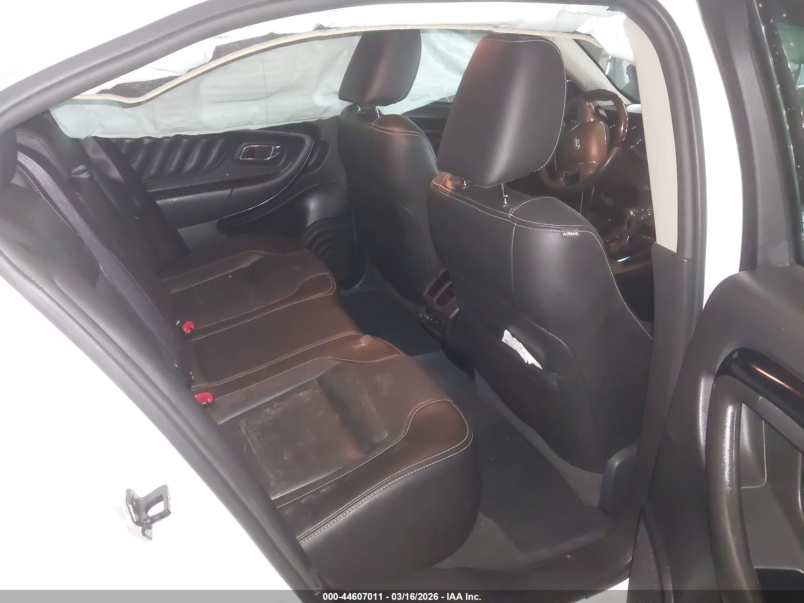 FORD TAURUS image 8