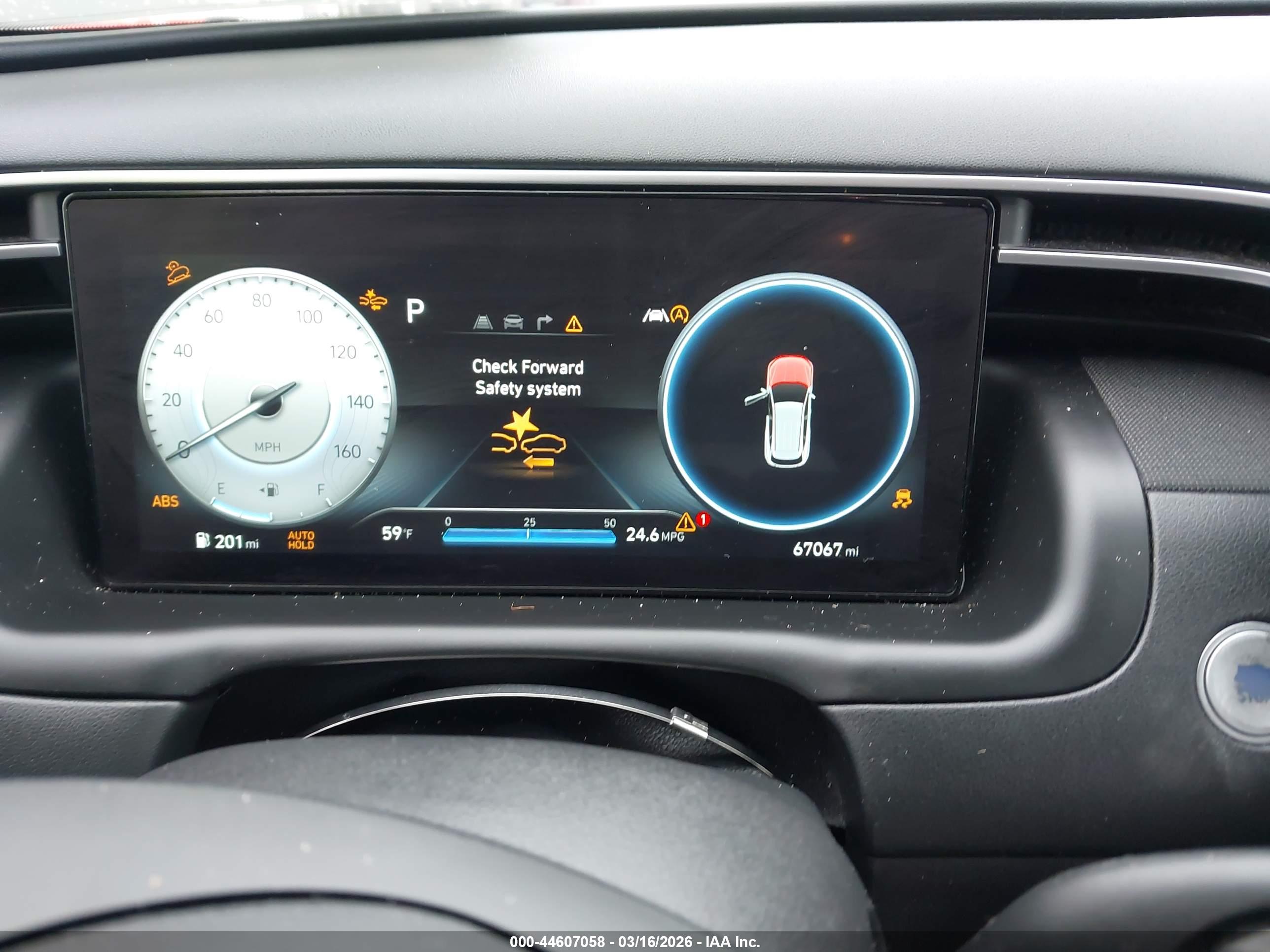 HYUNDAI TUCSON image 7