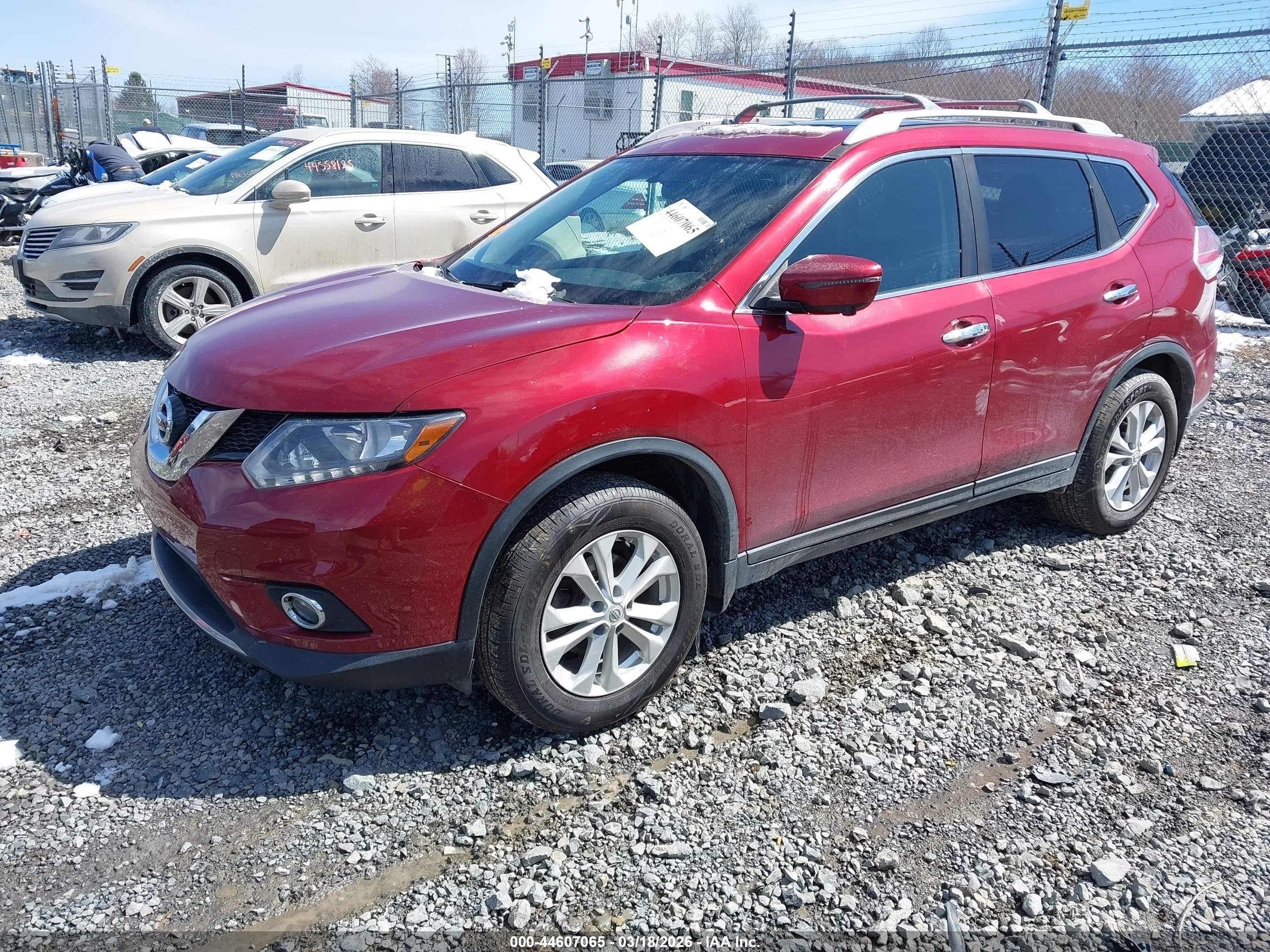 NISSAN ROGUE image 2