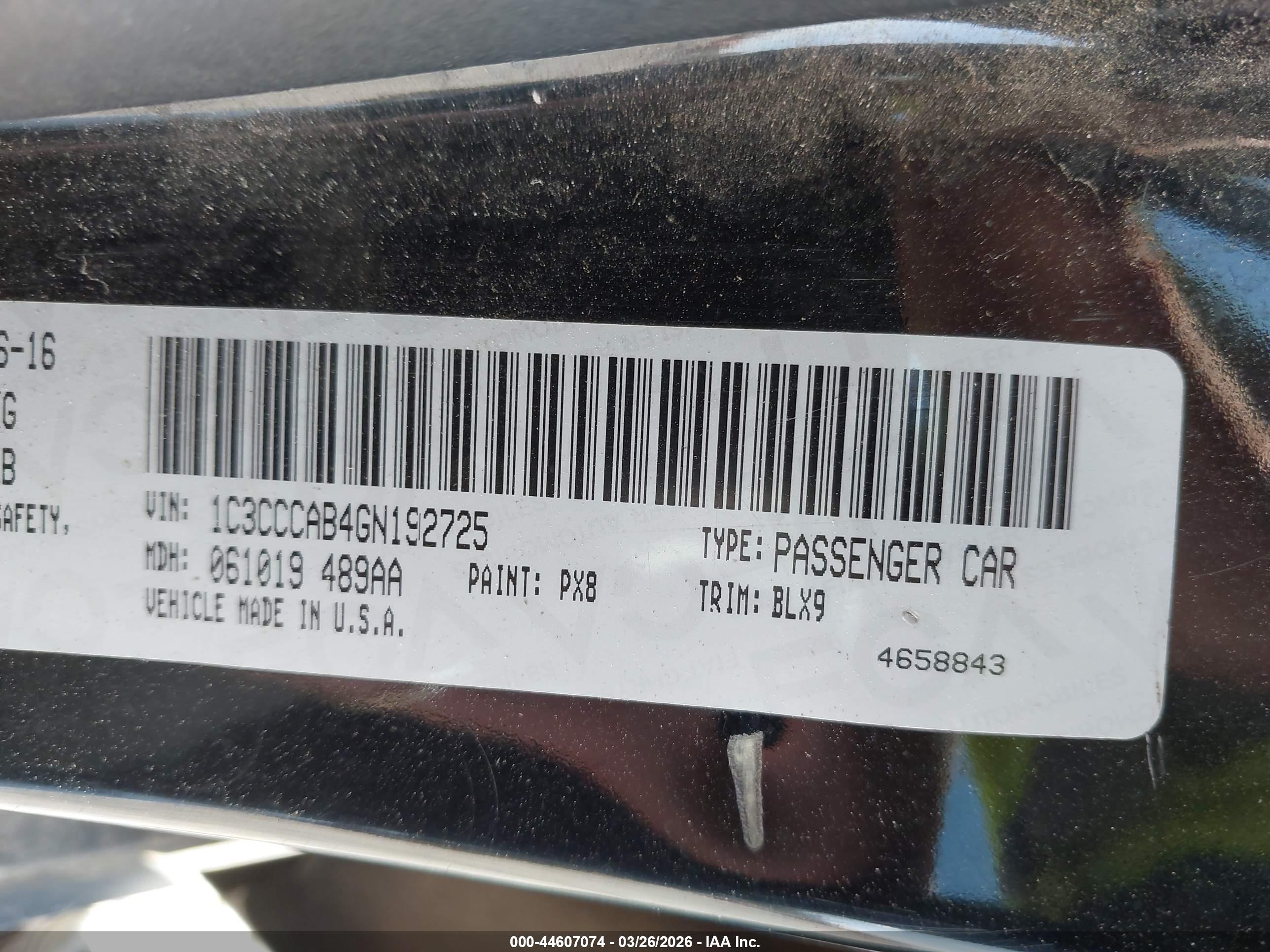 CHRYSLER 200 image 9