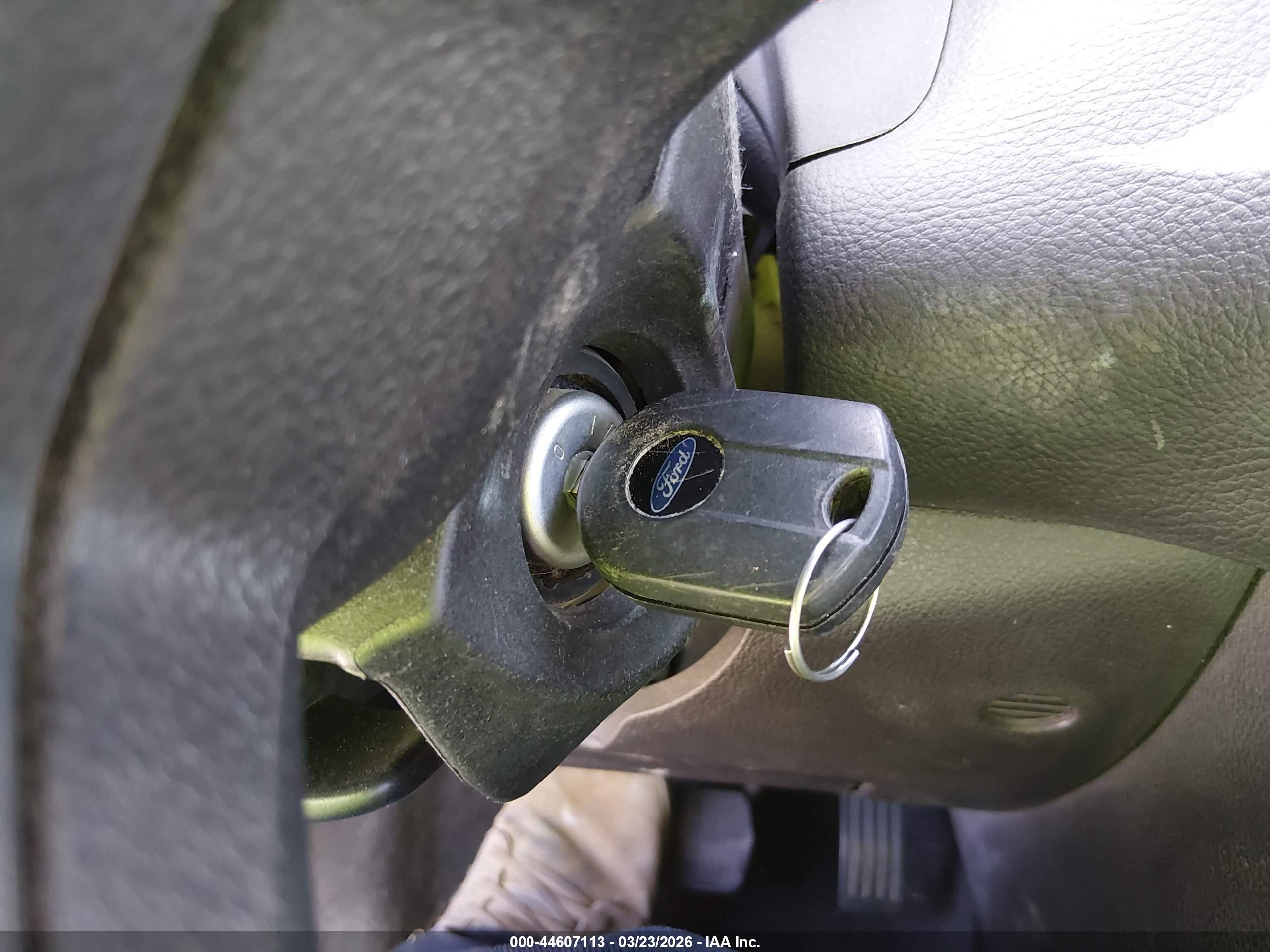 FORD FOCUS image 11