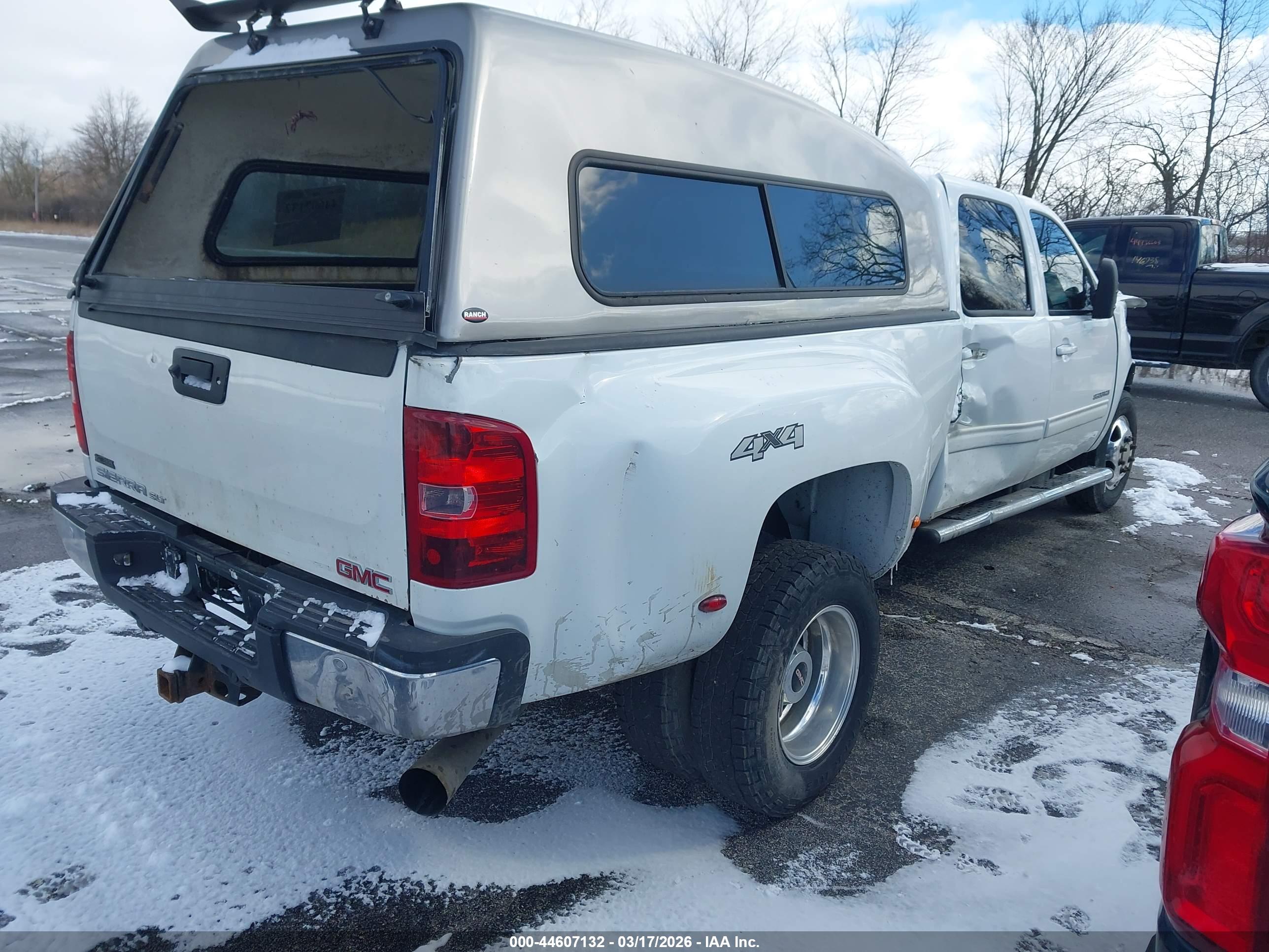 GMC SIERRA image 4
