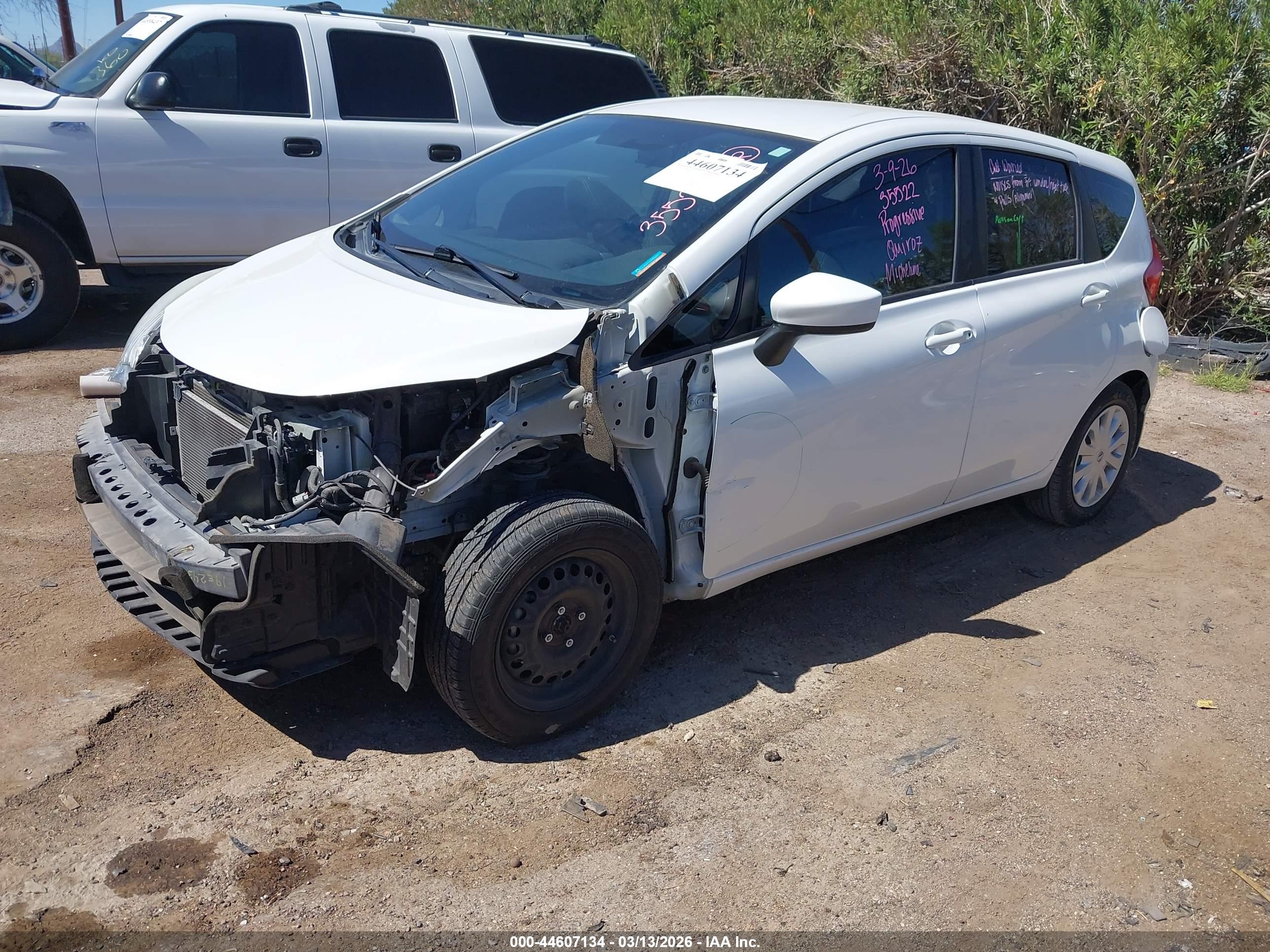 NISSAN VERSA image 2