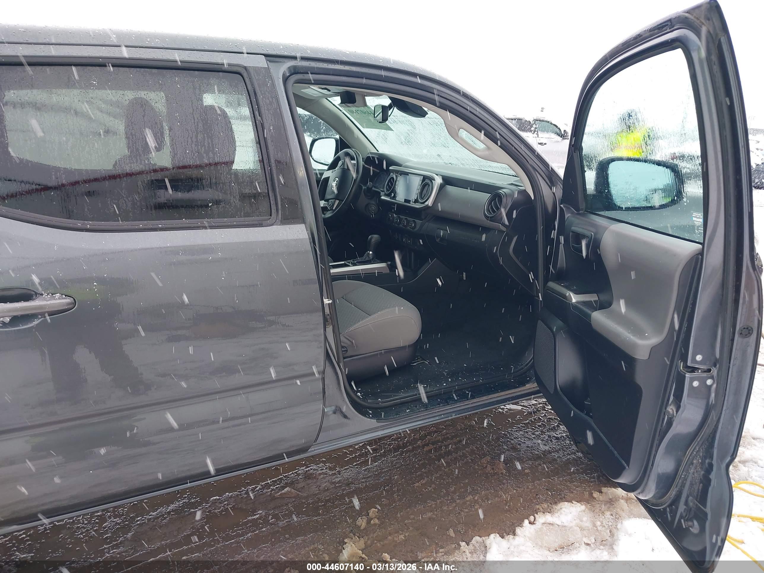 TOYOTA TACOMA image 5