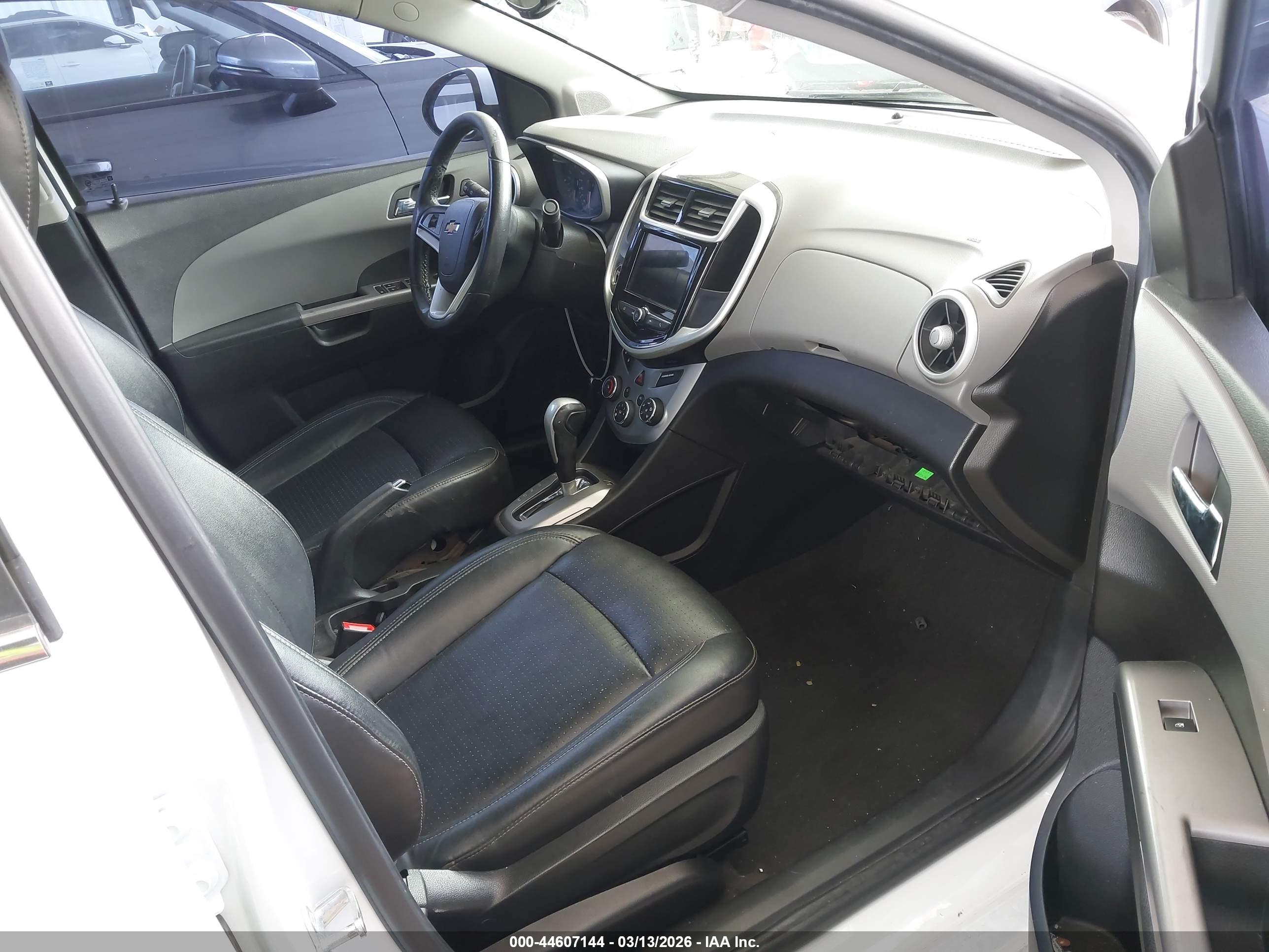 CHEVROLET SONIC image 5